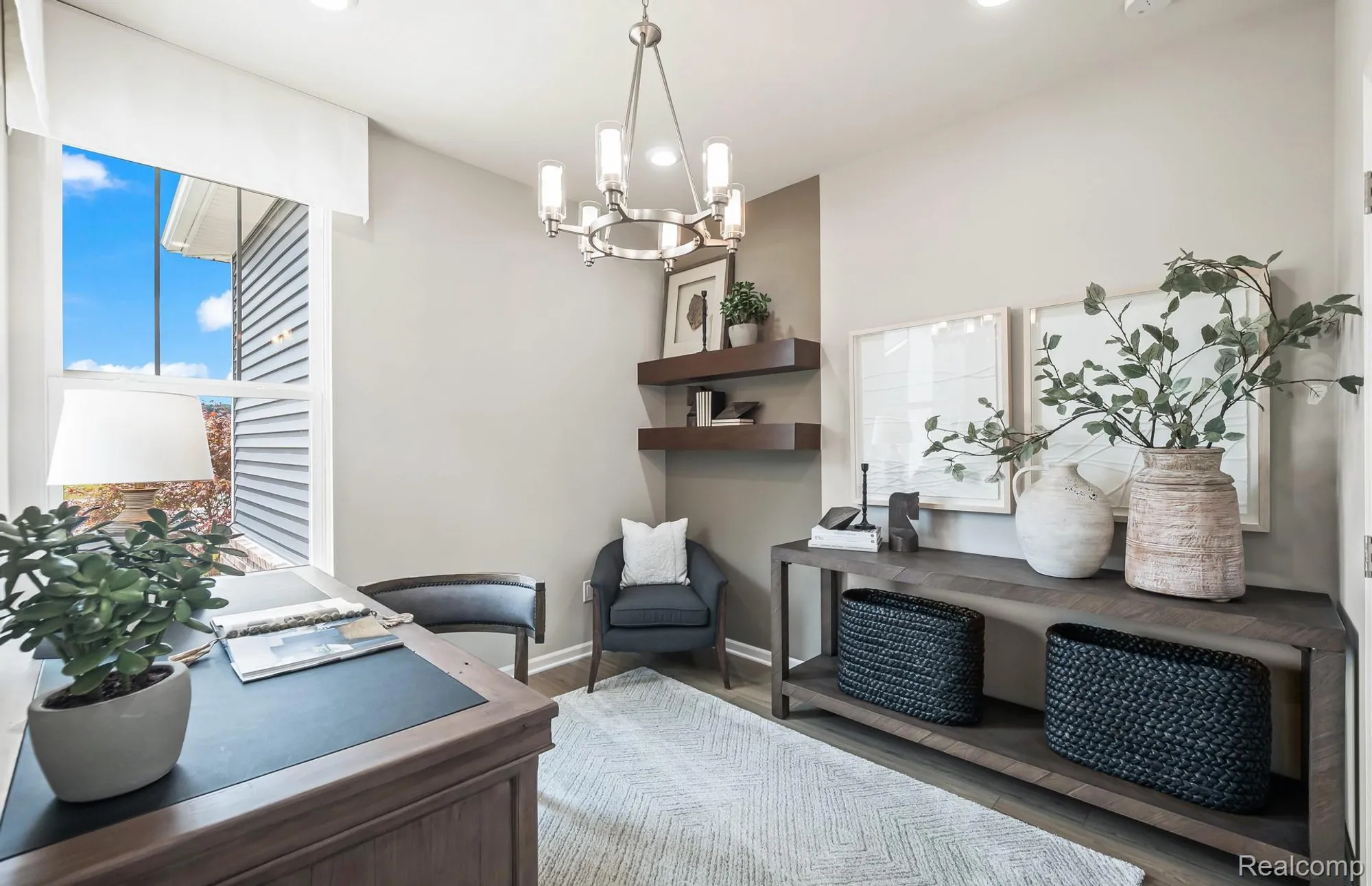 Property Slideshow image 5 of 15 | 4131 dogwood dr, Milford, MI, 48381