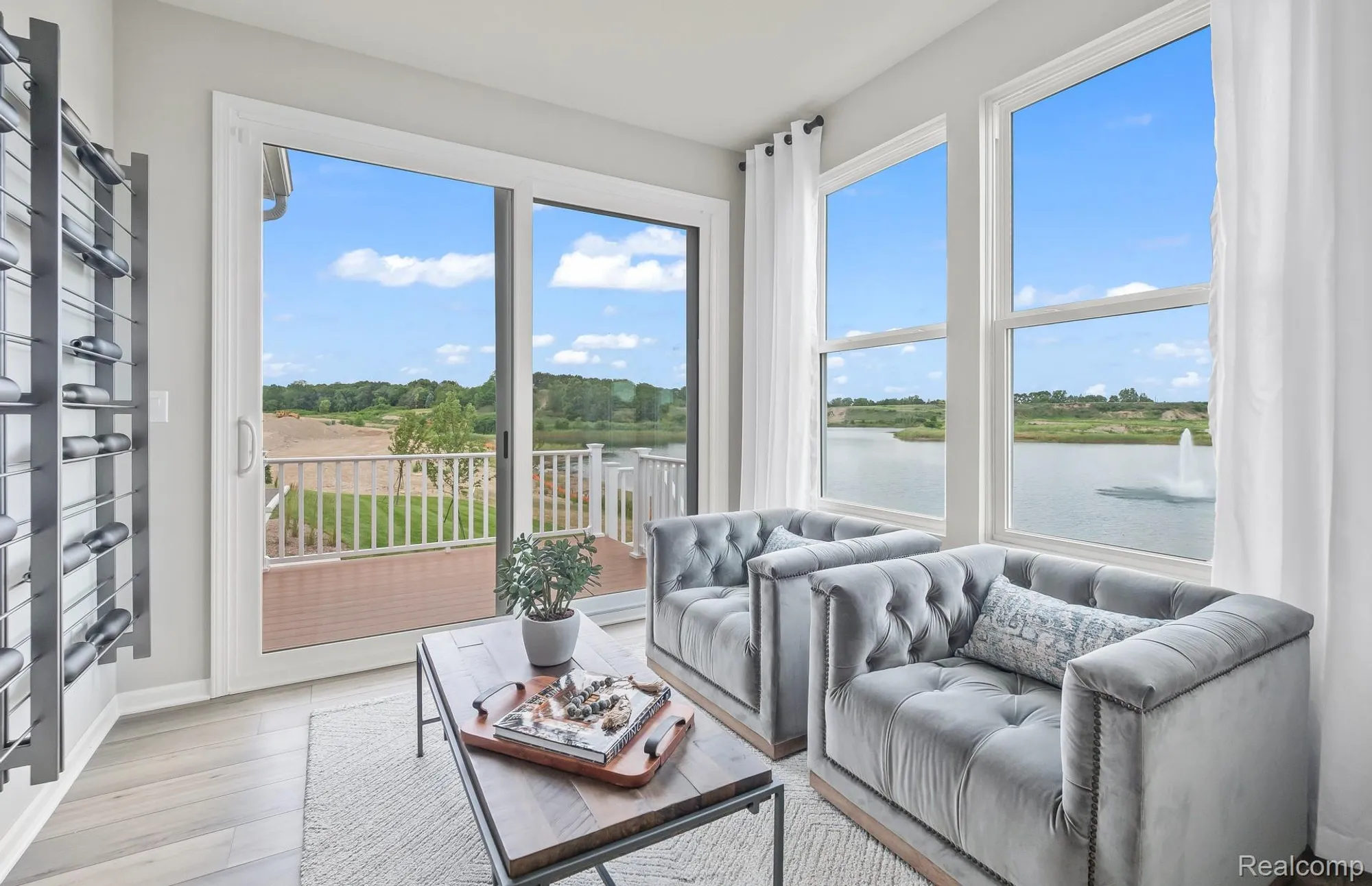 Property Slideshow image 10 of 15 | 4131 dogwood dr, Milford, MI, 48381