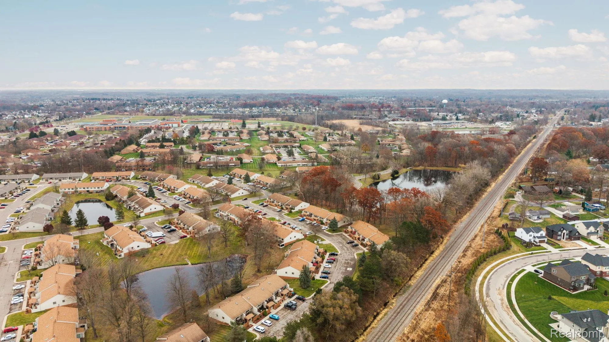 Property Slideshow image 39 of 39 | 25106 hamilton ct, Southlyoncity_oakland, MI, 47178