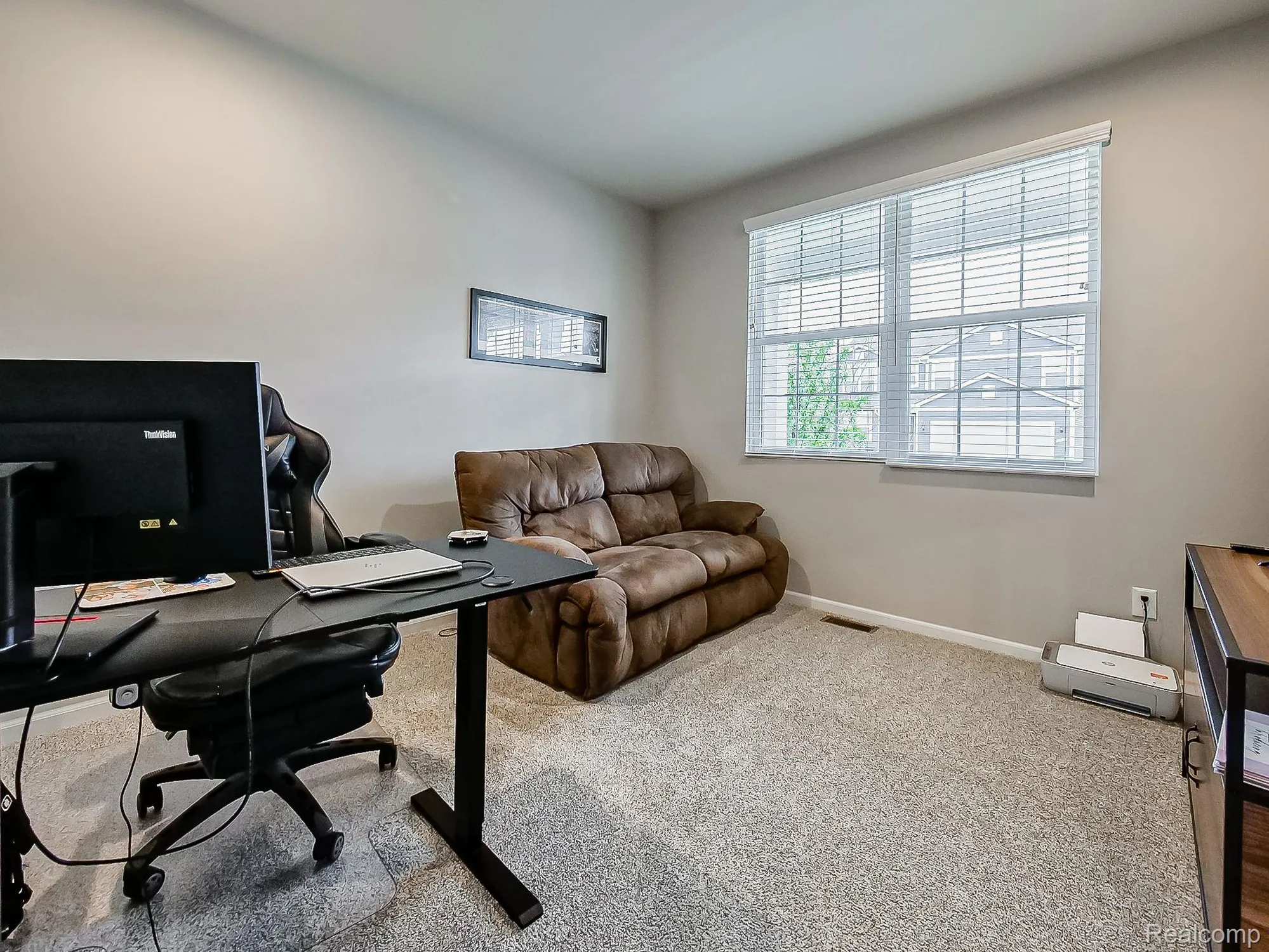 Property Slideshow image 17 of 32 | 6040 fieldstone cir, South Lyon, MI, 48178