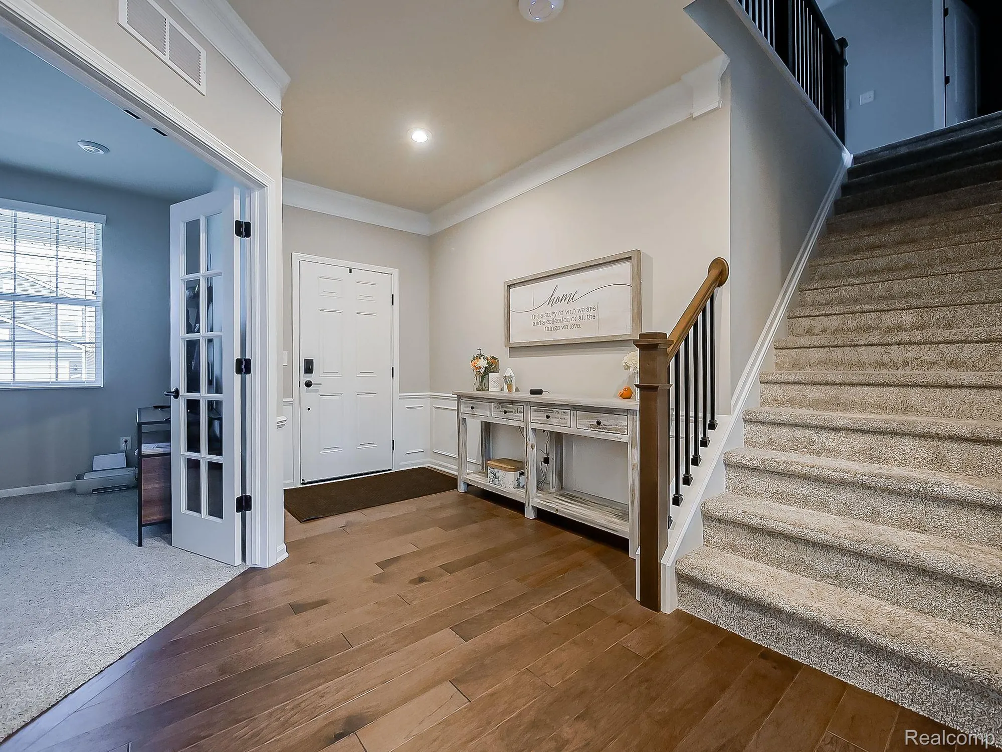 Property Slideshow image 3 of 32 | 6040 fieldstone cir, South Lyon, MI, 48178