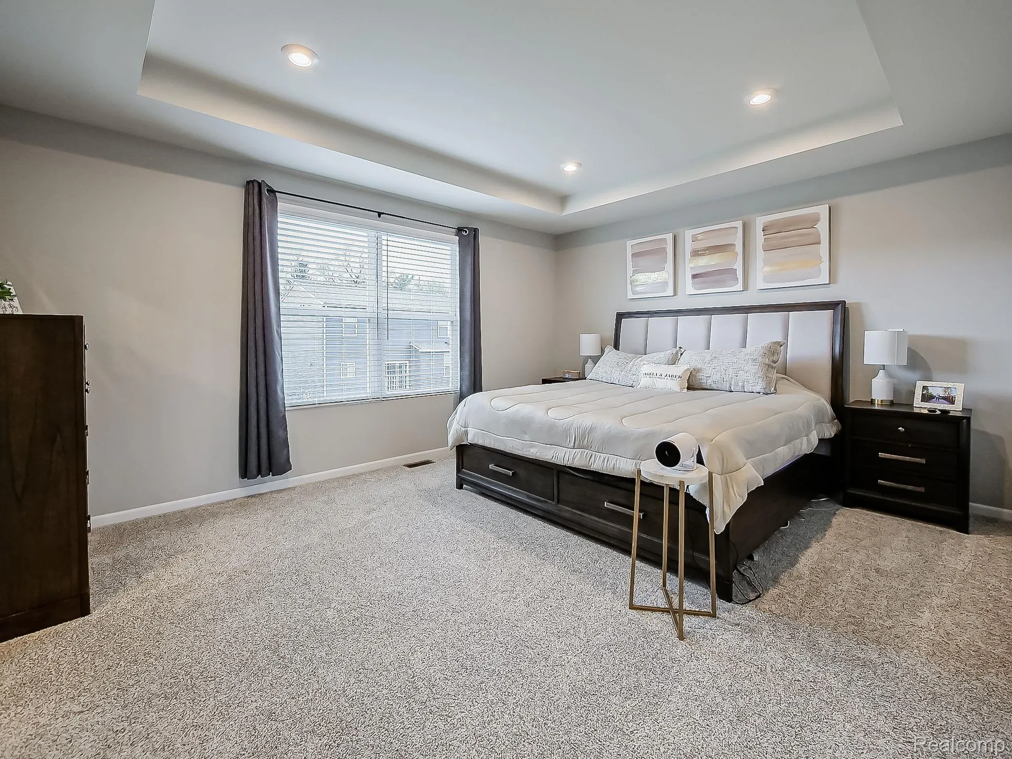 Property Slideshow image 23 of 32 | 6040 fieldstone cir, South Lyon, MI, 48178