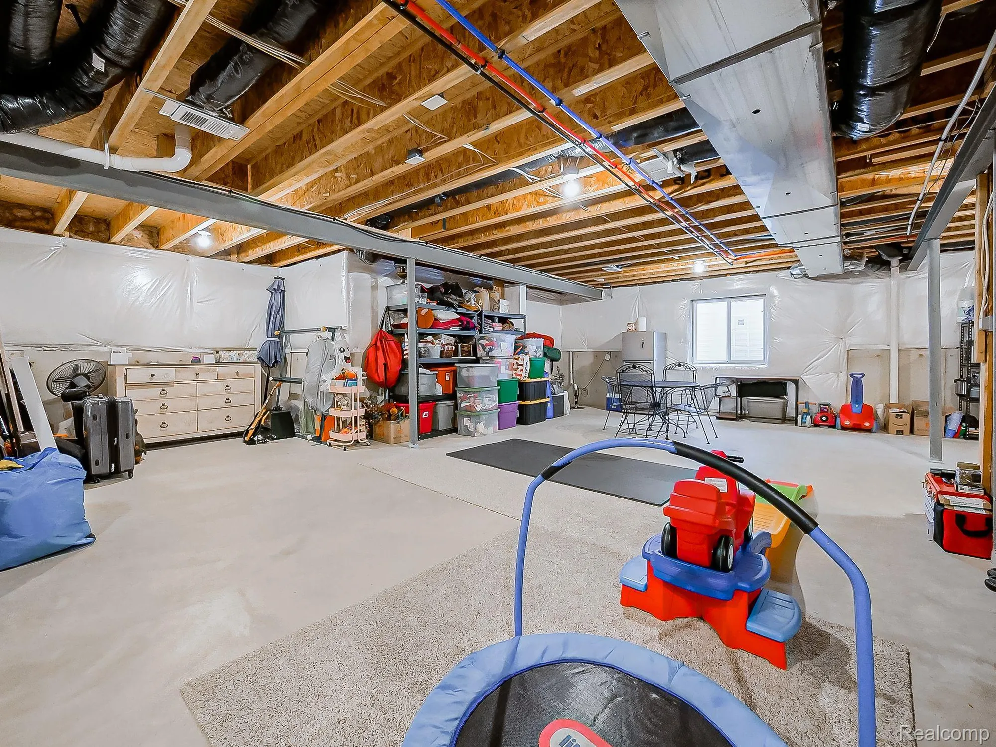 Property Slideshow image 29 of 32 | 6040 fieldstone cir, South Lyon, MI, 48178