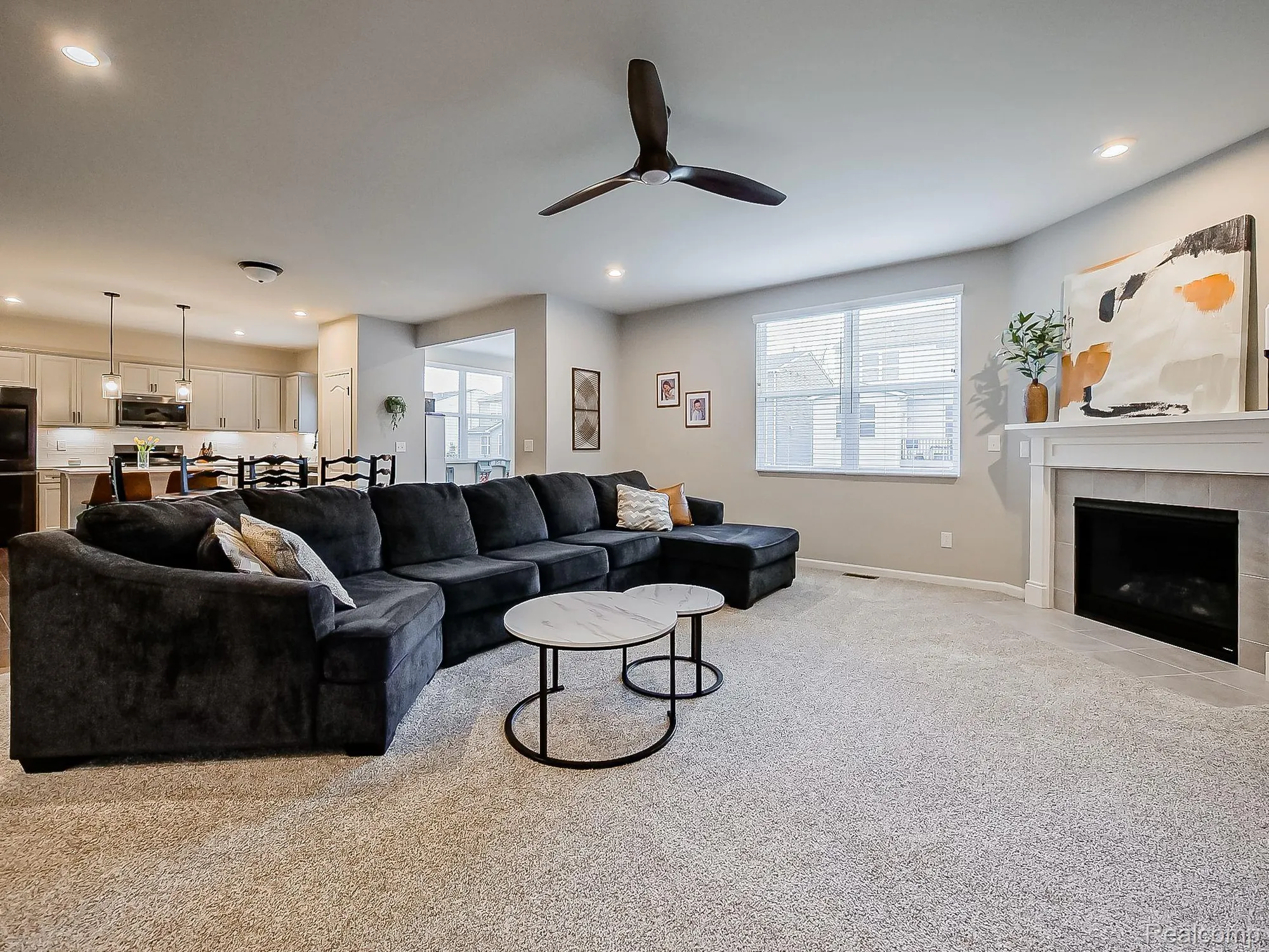 Property Slideshow image 4 of 32 | 6040 fieldstone cir, South Lyon, MI, 48178