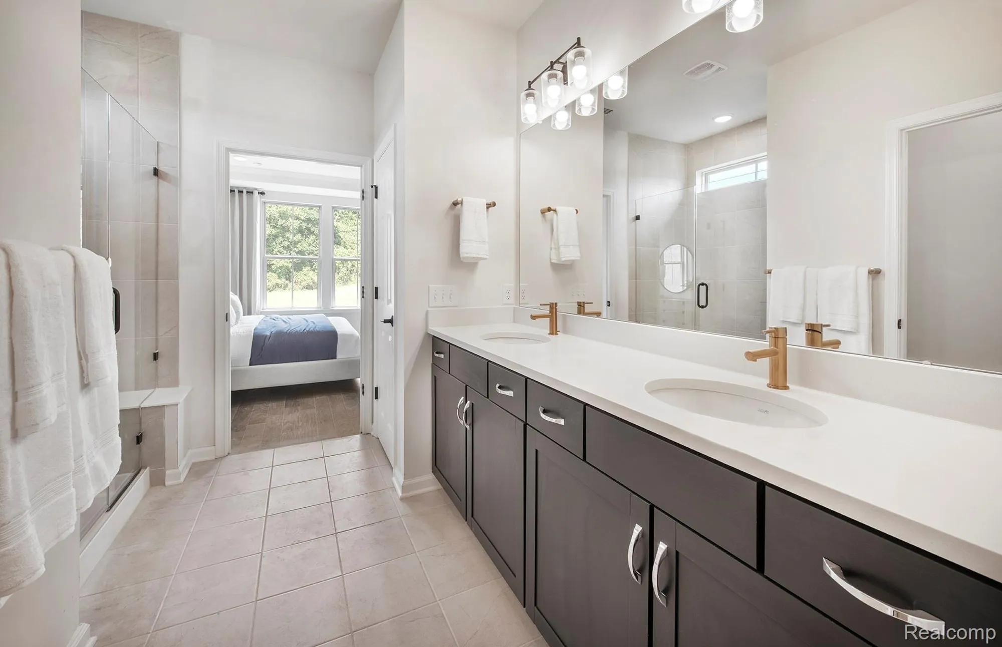 Property Slideshow image 9 of 11 | 1991 marigold way, Milford, MI, 48381