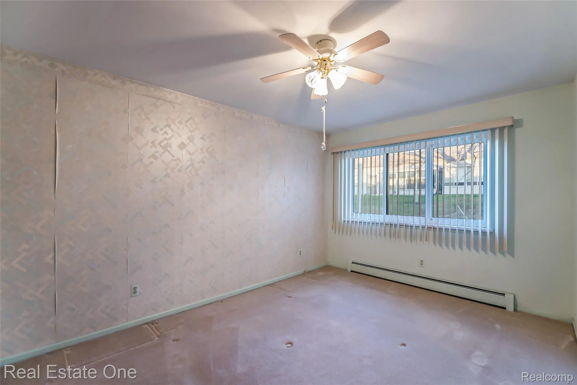 Property Slideshow image 23 of 37 | 25104 hamilton ct # 4, South Lyon, MI, 48178