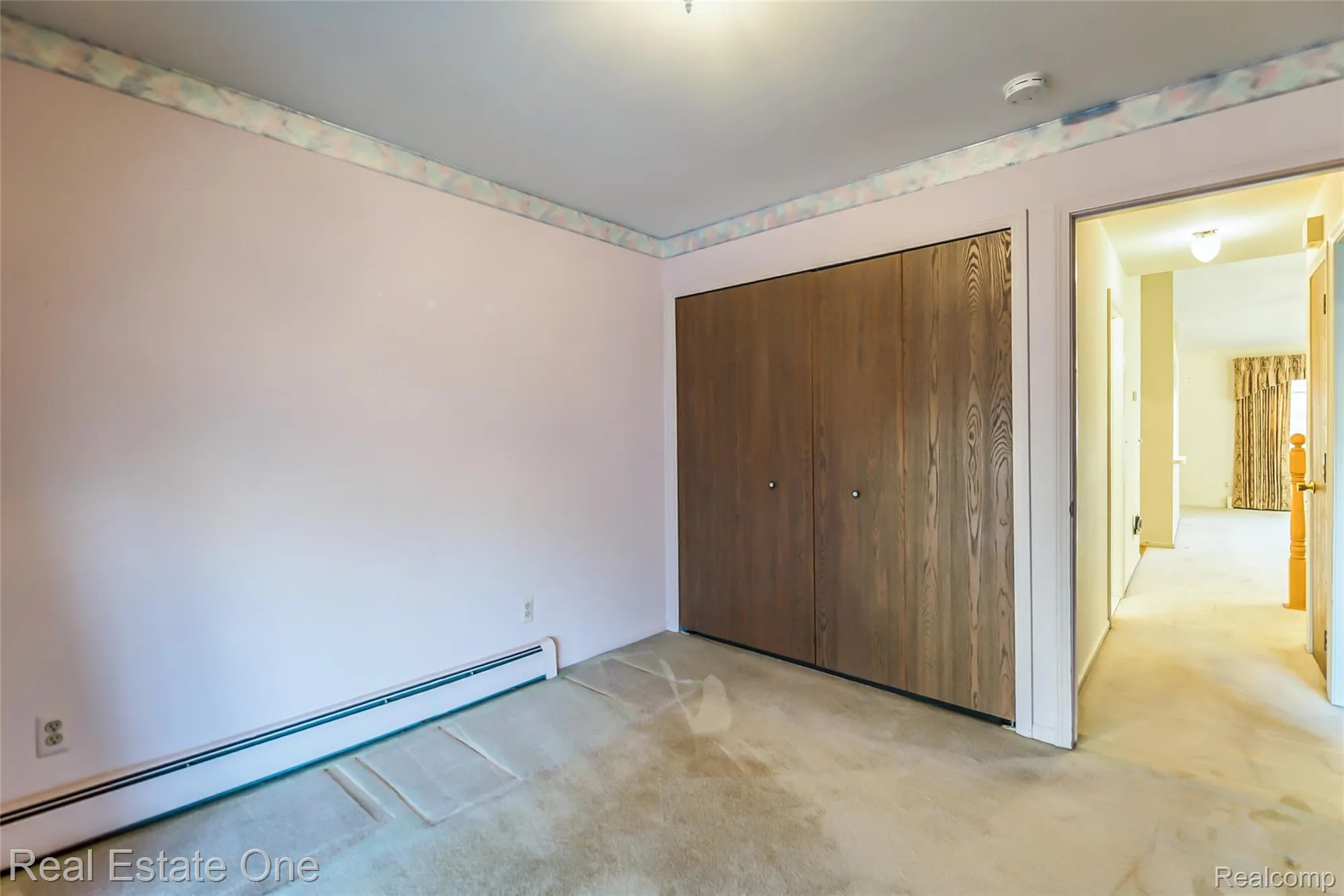 Property Slideshow image 28 of 37 | 25104 hamilton ct # 4, South Lyon, MI, 48178