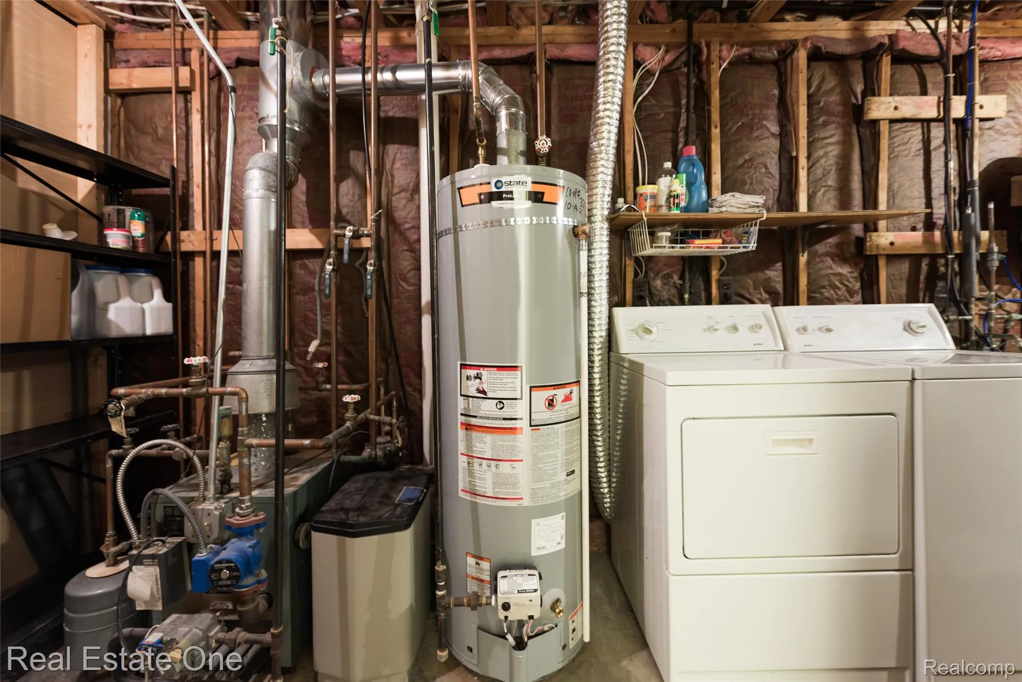 Property Slideshow image 35 of 37 | 25104 hamilton ct # 4, South Lyon, MI, 48178