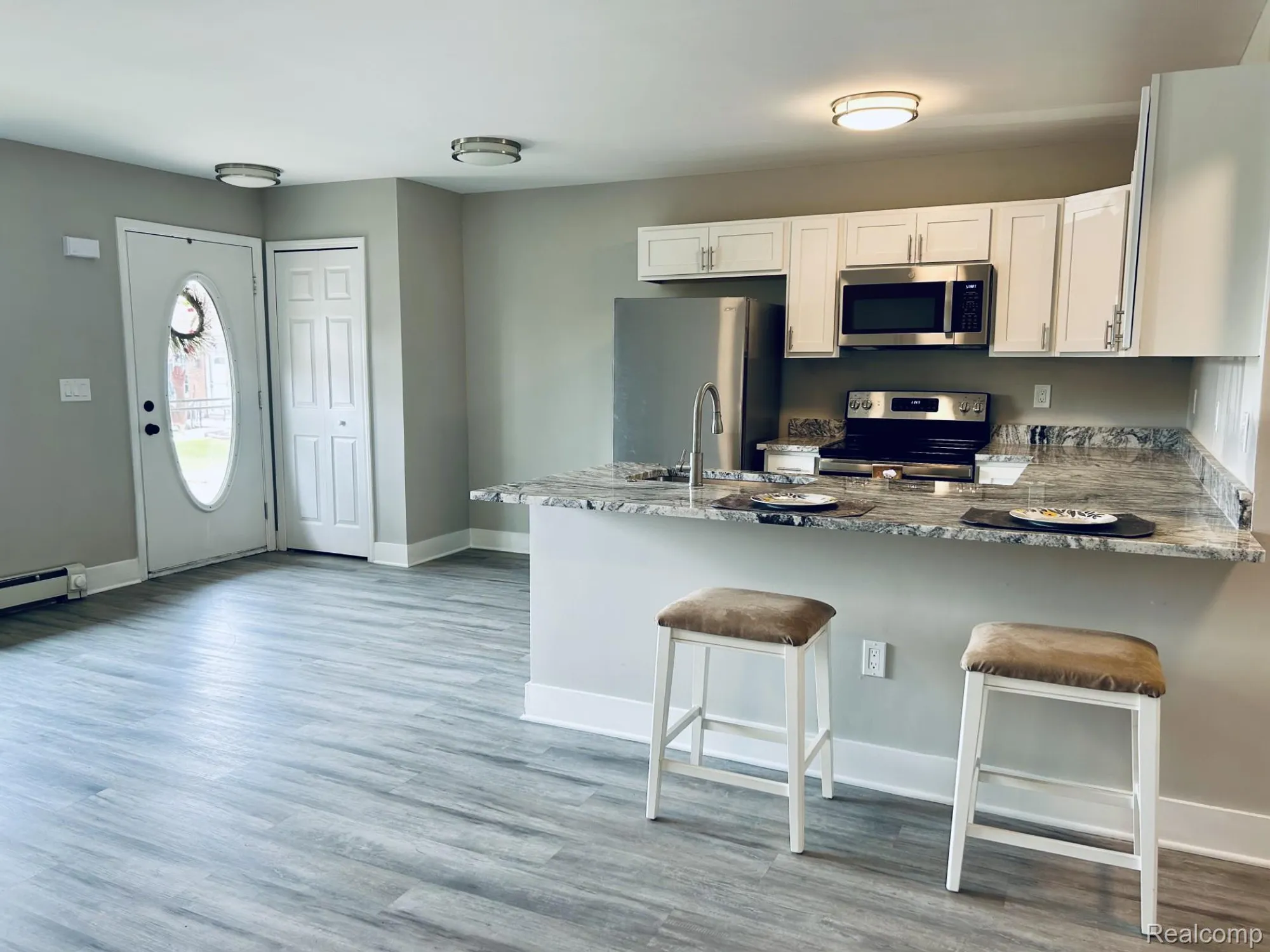 Property Slideshow image 8 of 27 | 25323 potomac dr # 2, South Lyon, MI, 48178