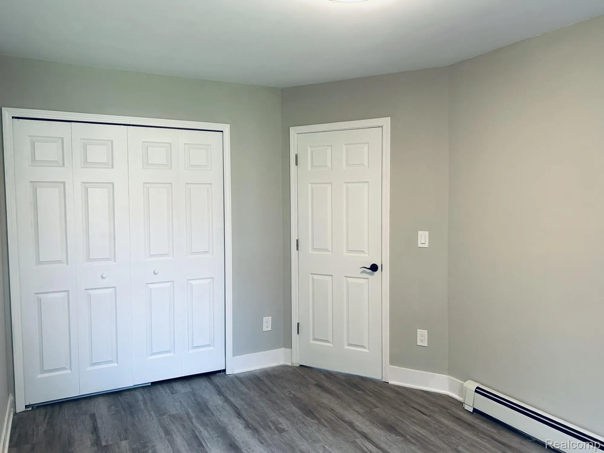 Property Slideshow image 17 of 27 | 25323 potomac dr # 2, South Lyon, MI, 48178