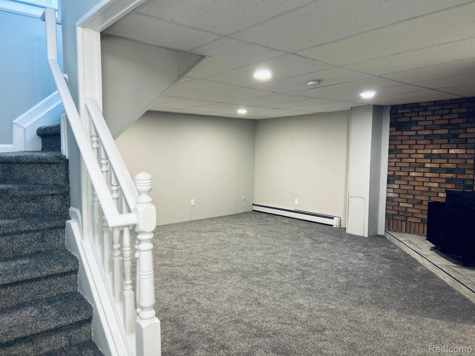 Property Slideshow image 19 of 27 | 25323 potomac dr # 2, South Lyon, MI, 48178