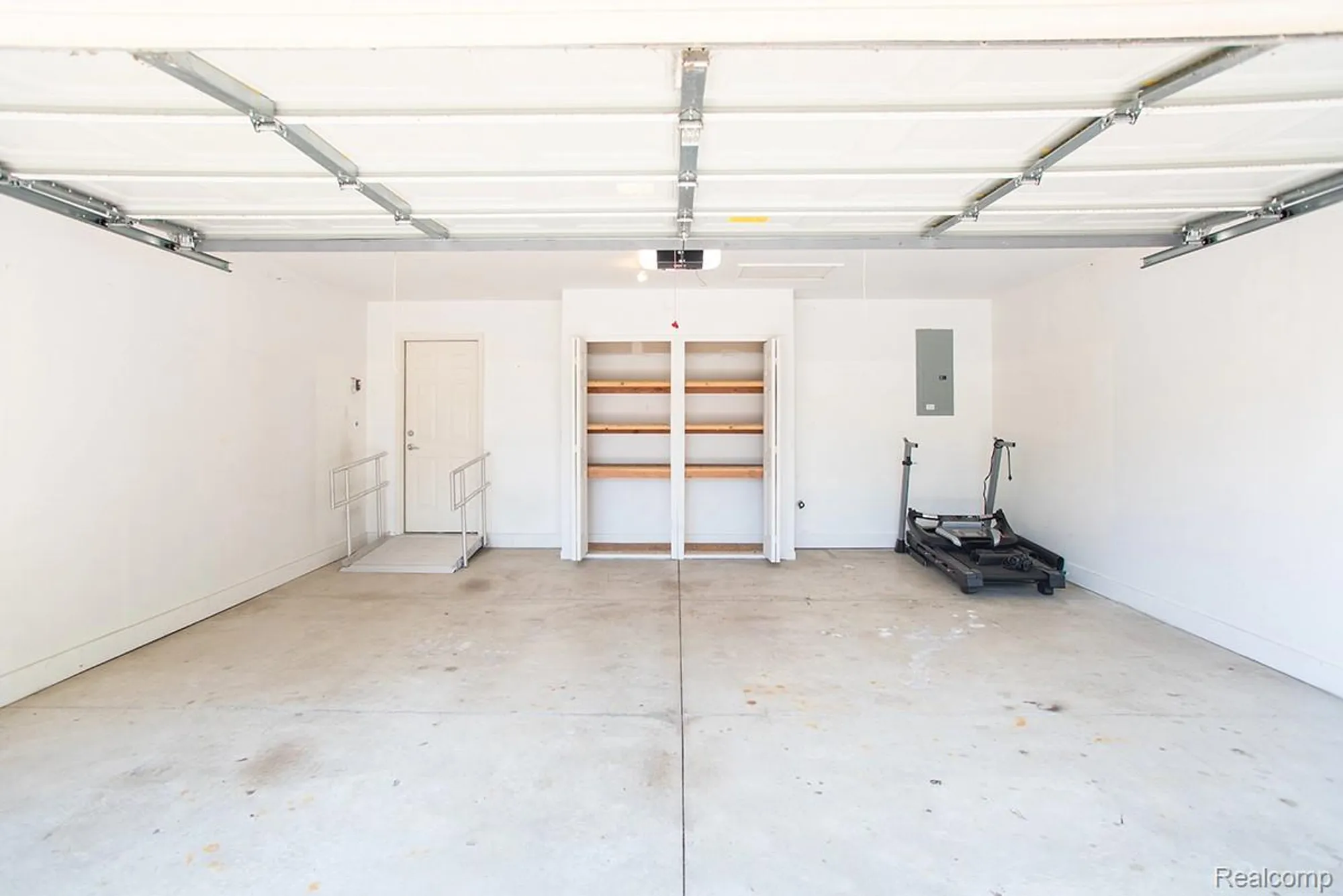 Property Slideshow image 44 of 61 | 27900 paradise ln # 1, Flat Rock, MI, 48134