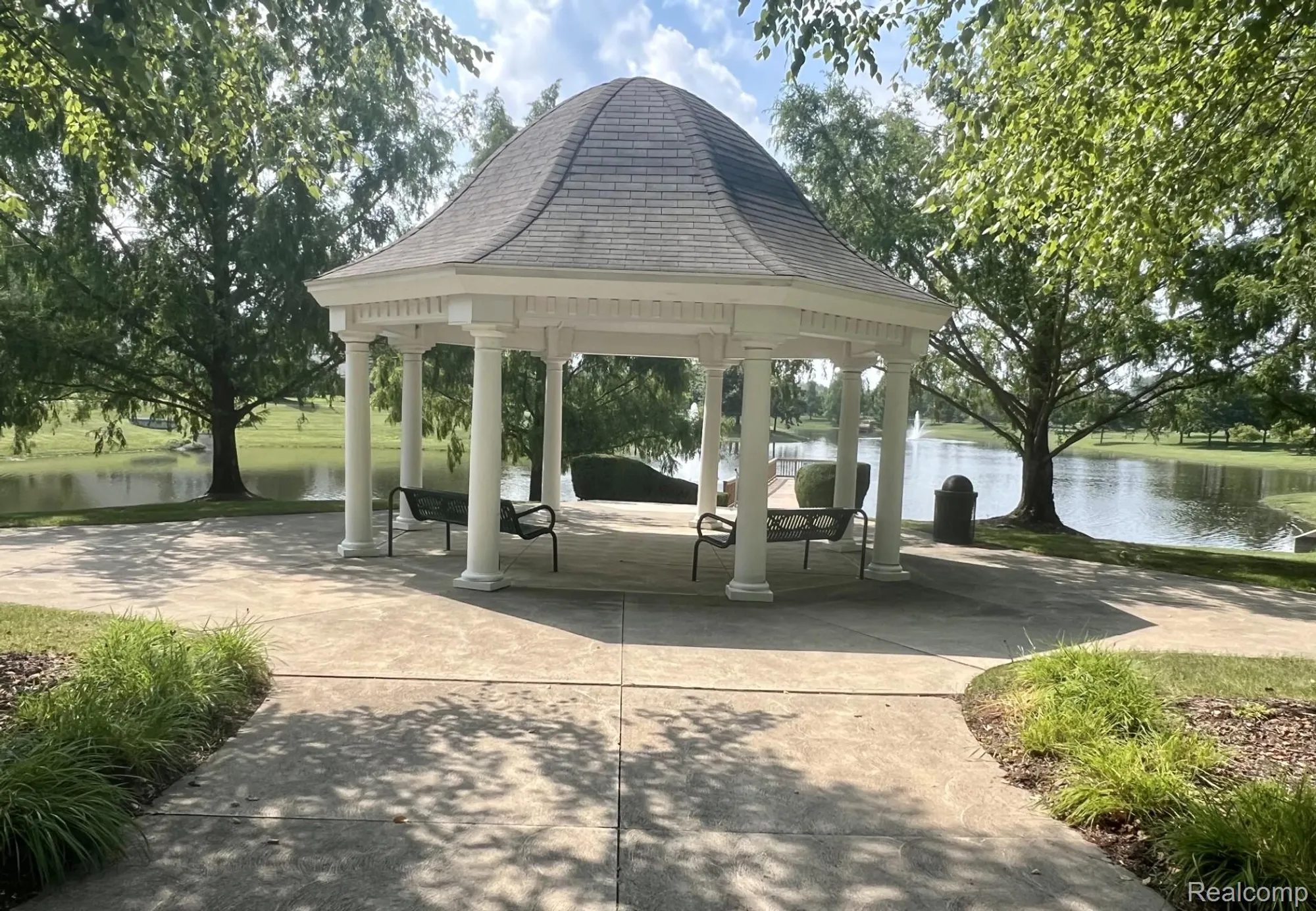 Property Slideshow image 52 of 61 | 27900 paradise ln # 1, Flat Rock, MI, 48134