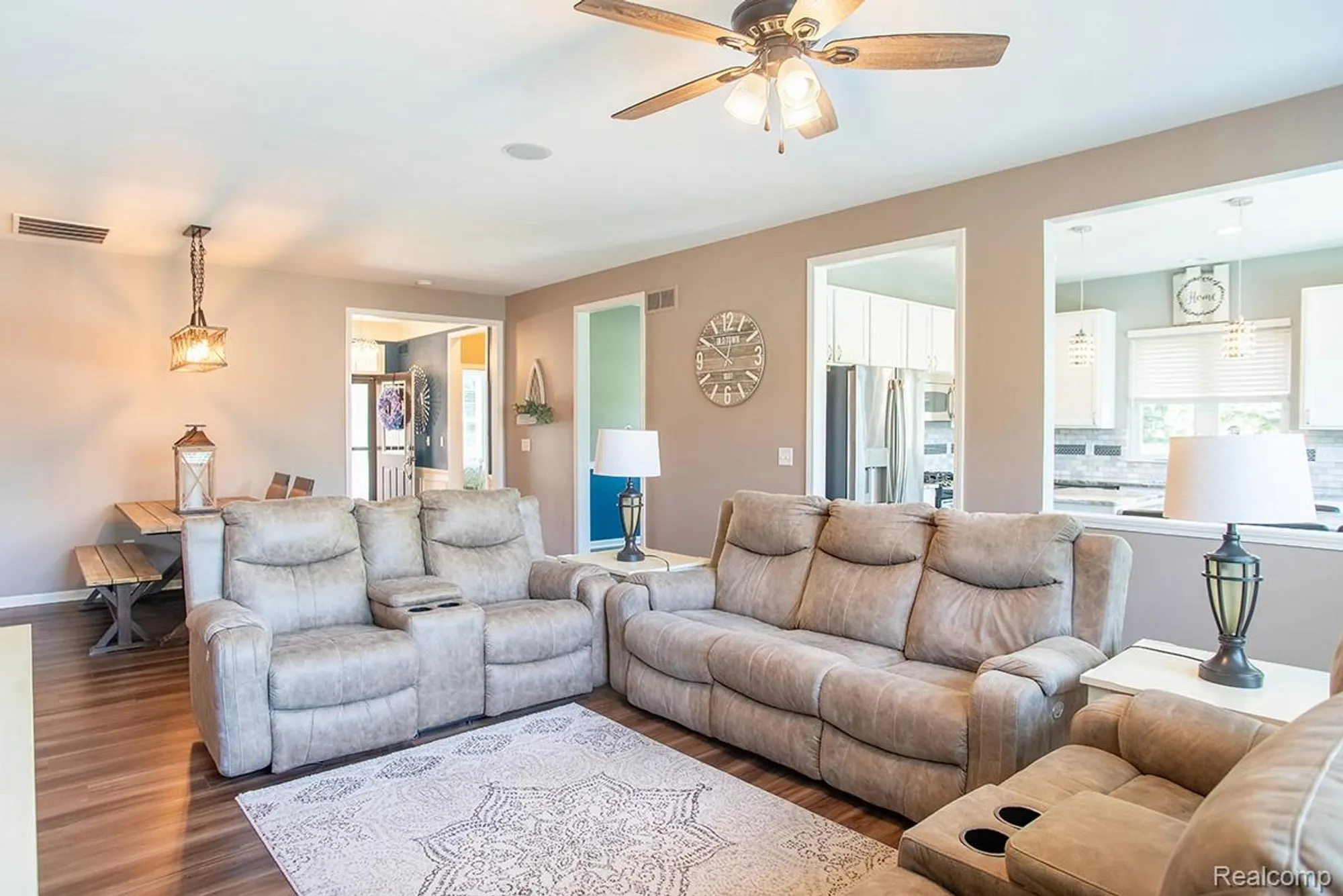 Property Slideshow image 20 of 61 | 27900 paradise ln # 1, Flat Rock, MI, 48134