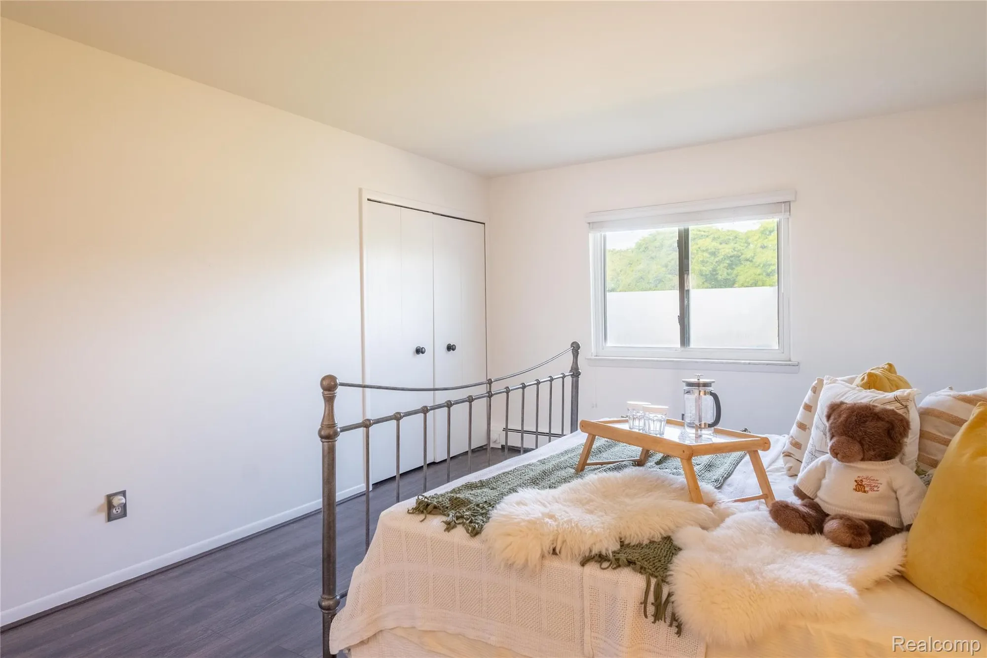 Property Slideshow image 22 of 36 | 61021 heritage blvd # 4, South Lyon, MI, 48178