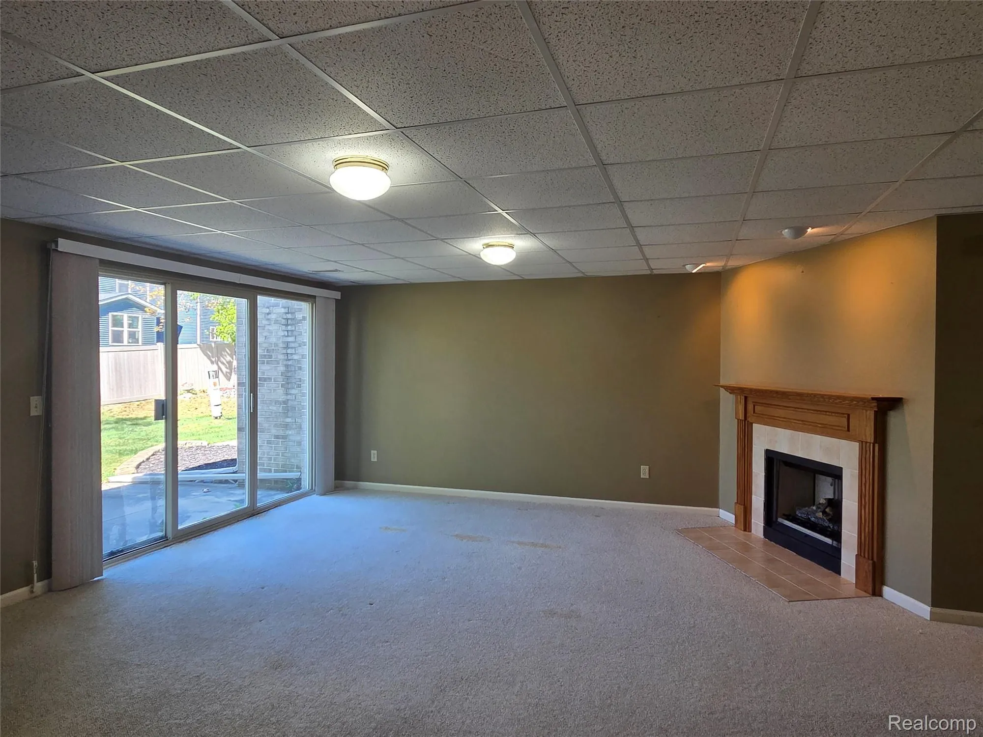 Property Slideshow image 12 of 15 | 62310 arlington cir unit 4, South Lyon, MI, 48178