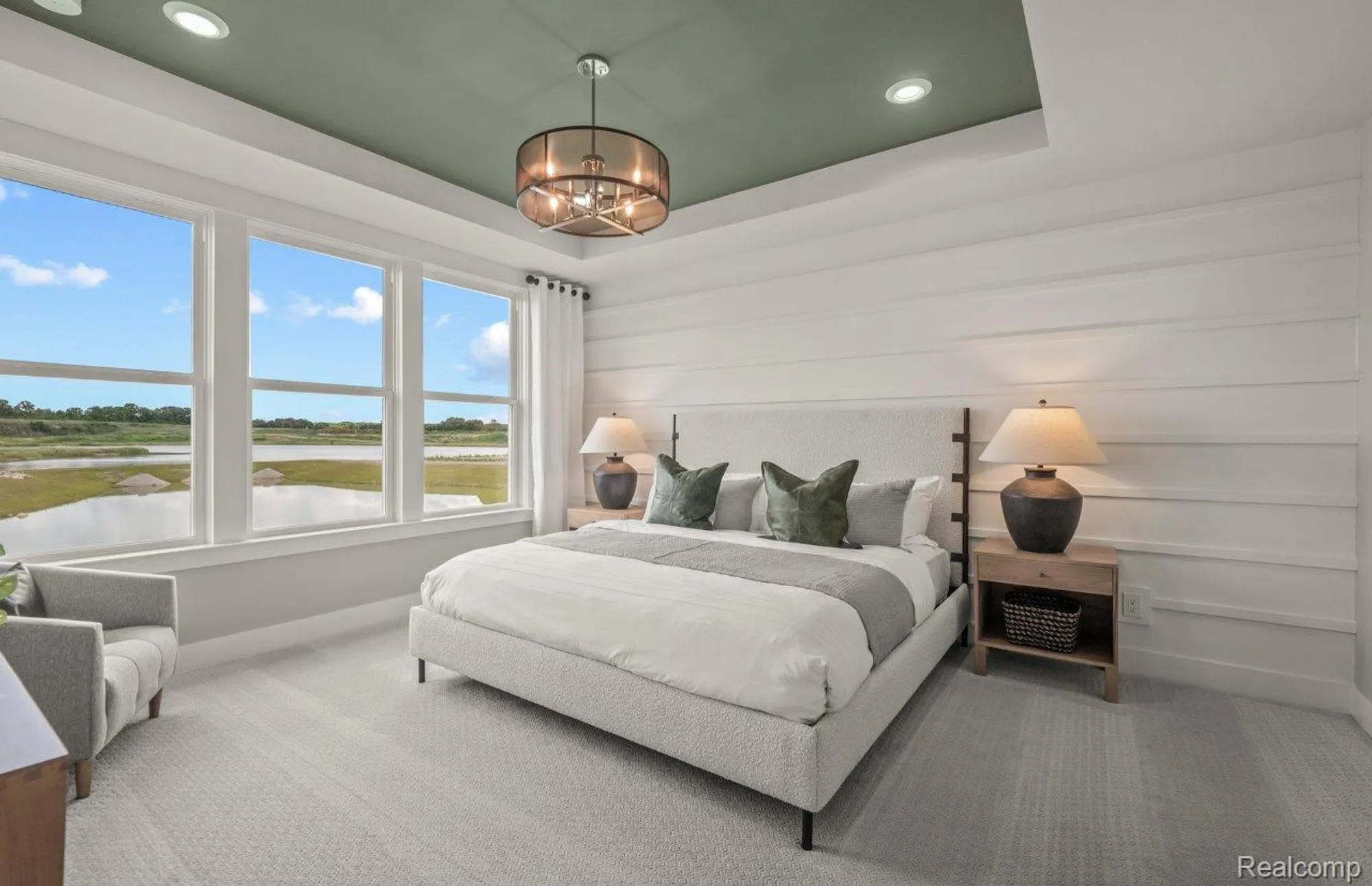 Property Slideshow image 8 of 9 | 4048 bay ter, Milford, MI, 48381