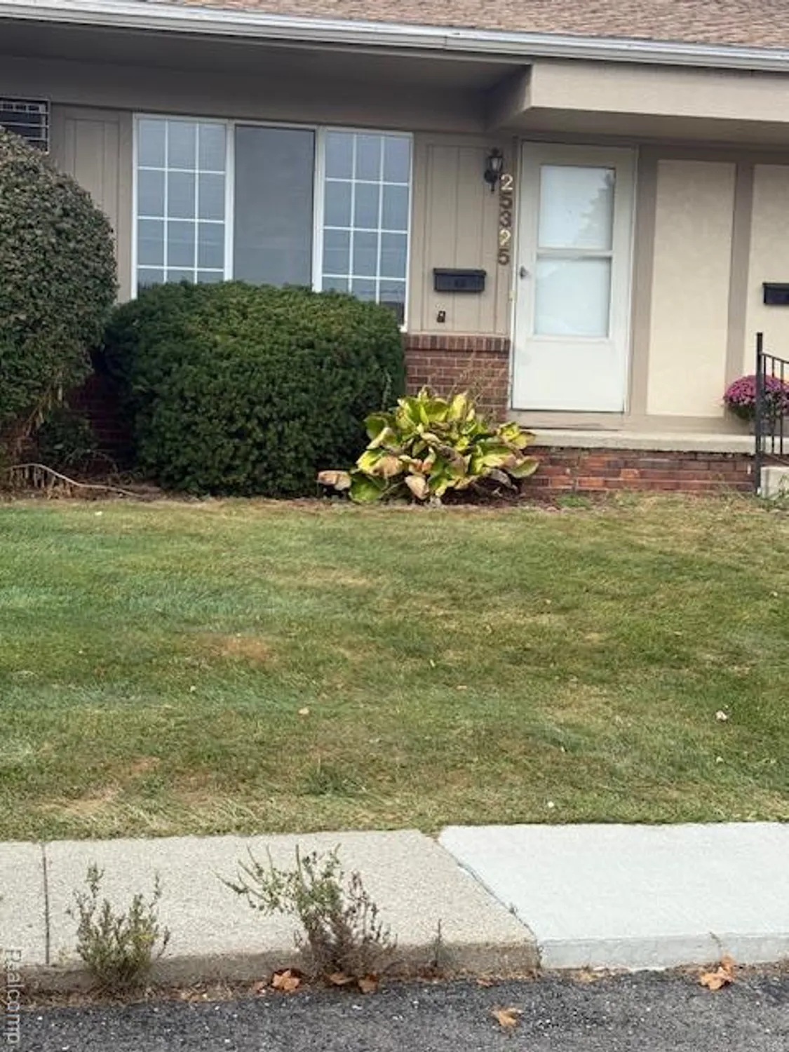 Property Slideshow image 16 of 16 | 25325 potomac dr # 3, South Lyon, MI, 48178