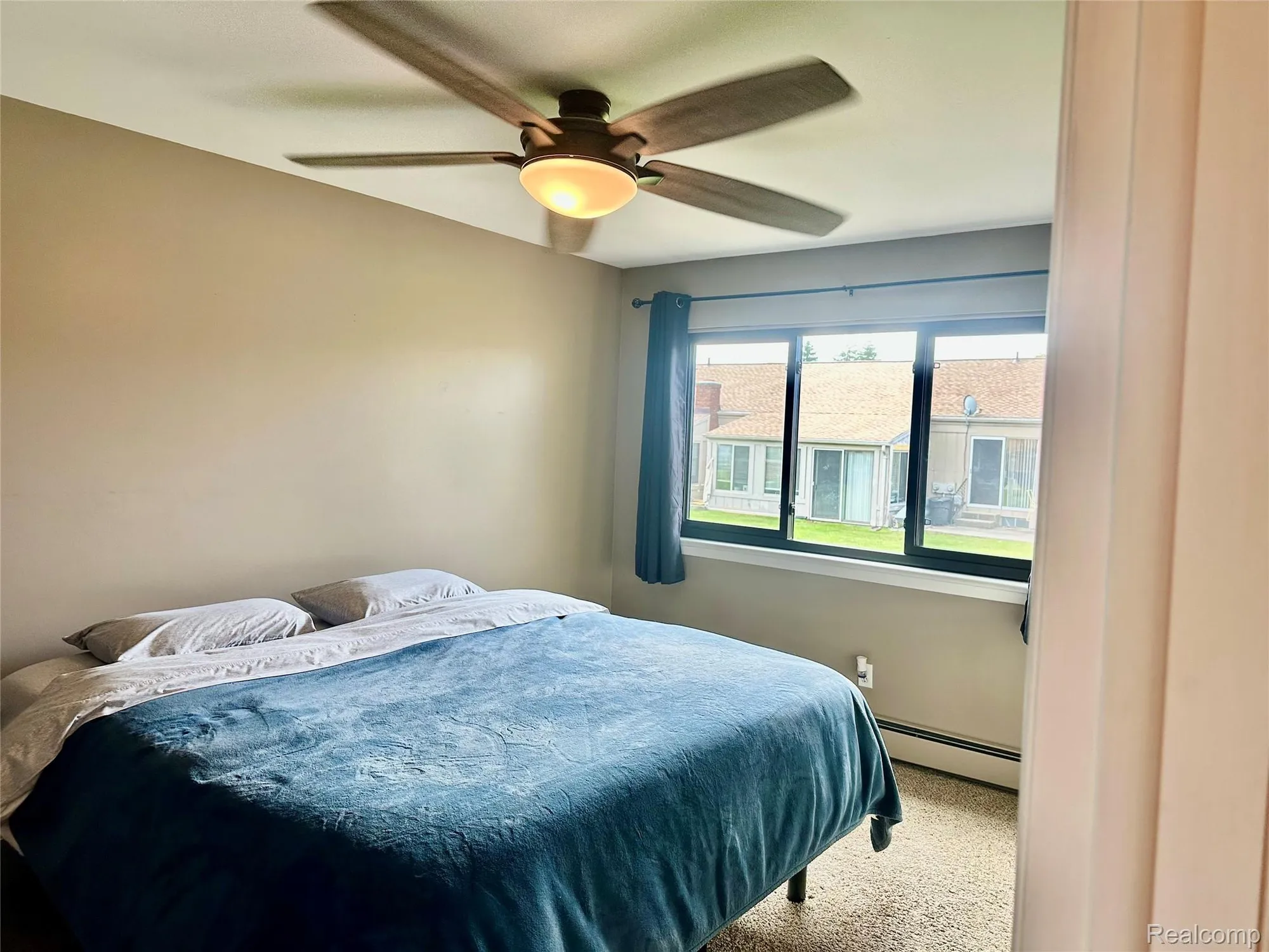 Property Slideshow image 11 of 20 | 25411 concord ln # 4, South Lyon, MI, 48178