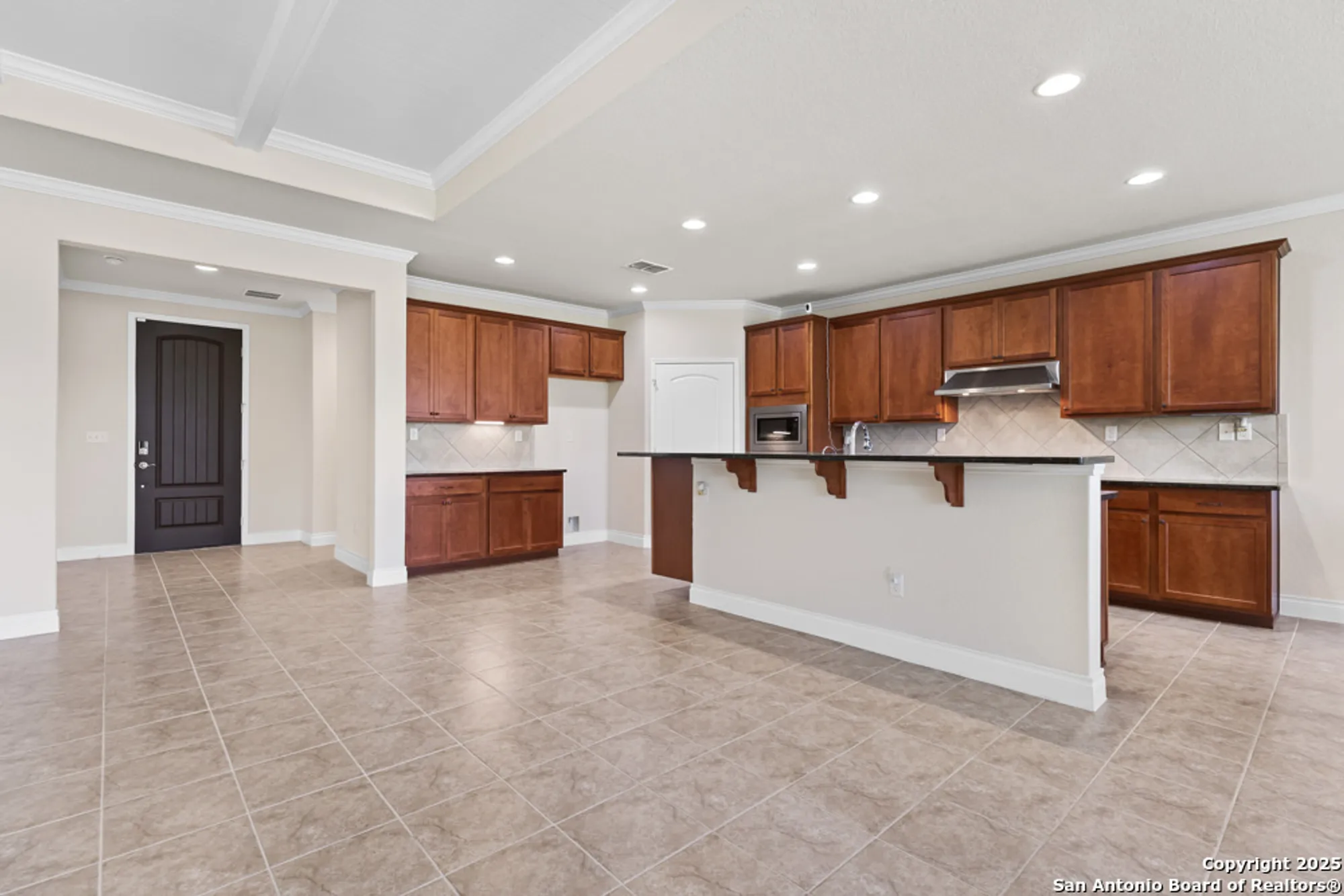Property Slideshow image 13 of 34 | 13023 gsl dr, San Antonio, TX, 78253
