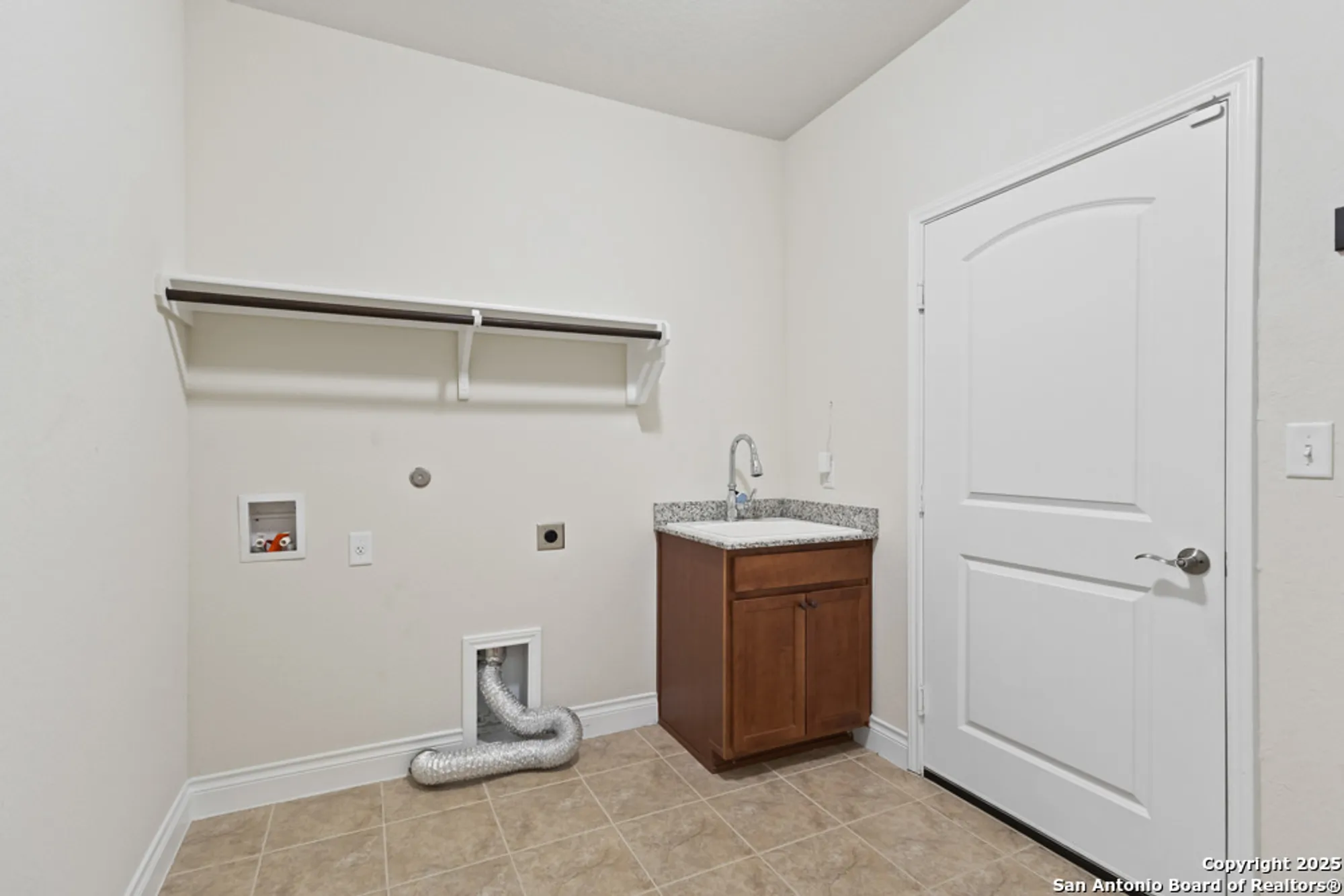 Property Slideshow image 30 of 34 | 13023 gsl dr, San Antonio, TX, 78253
