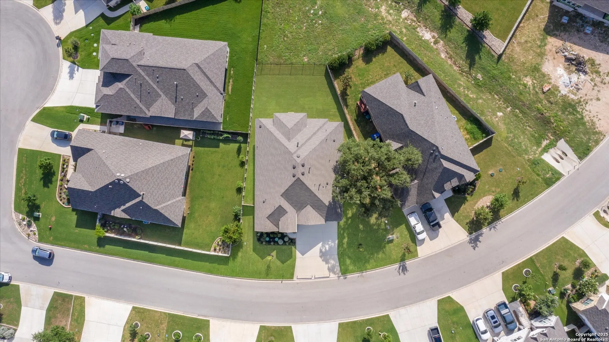 Property Slideshow image 22 of 29 | 445 chinkapin trl, New Braunfels, TX, 78132