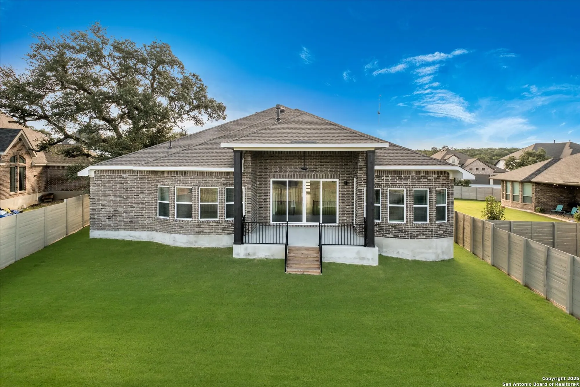 Property Slideshow image 24 of 29 | 445 chinkapin trl, New Braunfels, TX, 78132