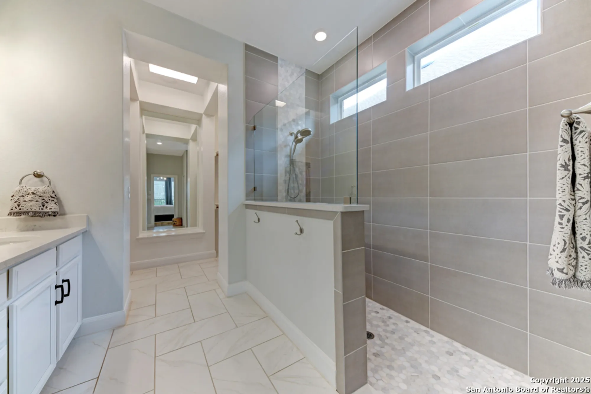 Property Slideshow image 20 of 50 | 23003 grande vis, San Antonio, TX, 78261