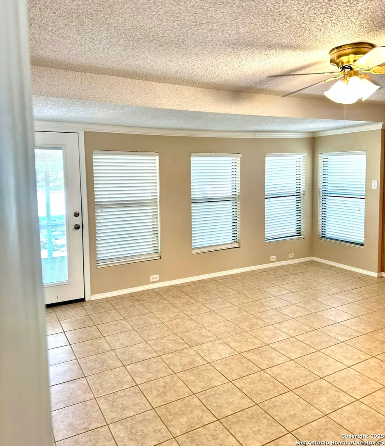 Property Slideshow image 15 of 53 | 4000 cypress ct, Schertz, TX, 78108