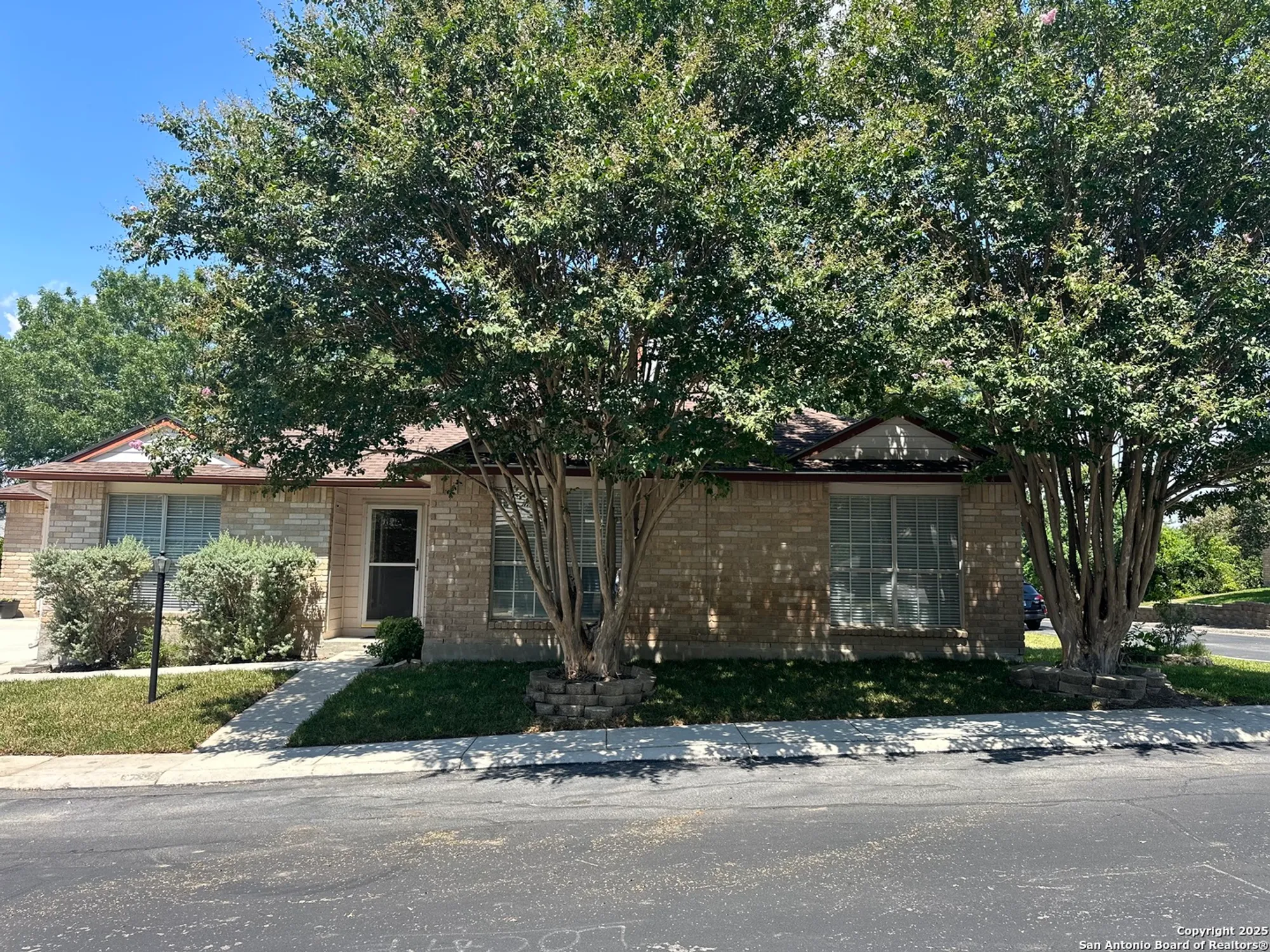 Property Slideshow image 3 of 53 | 4000 cypress ct, Schertz, TX, 78108