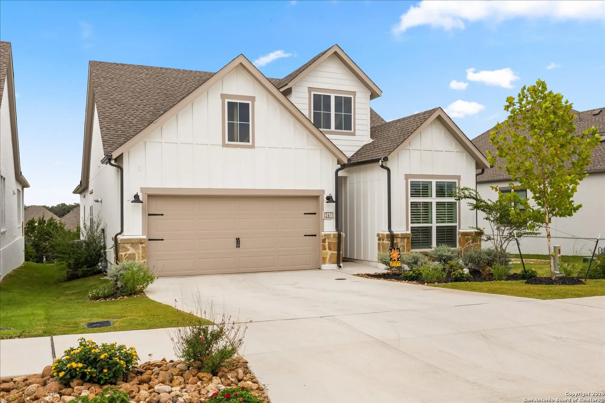 Property Slideshow image 2 of 37 | 241 sentido, Boerne, TX, 78006