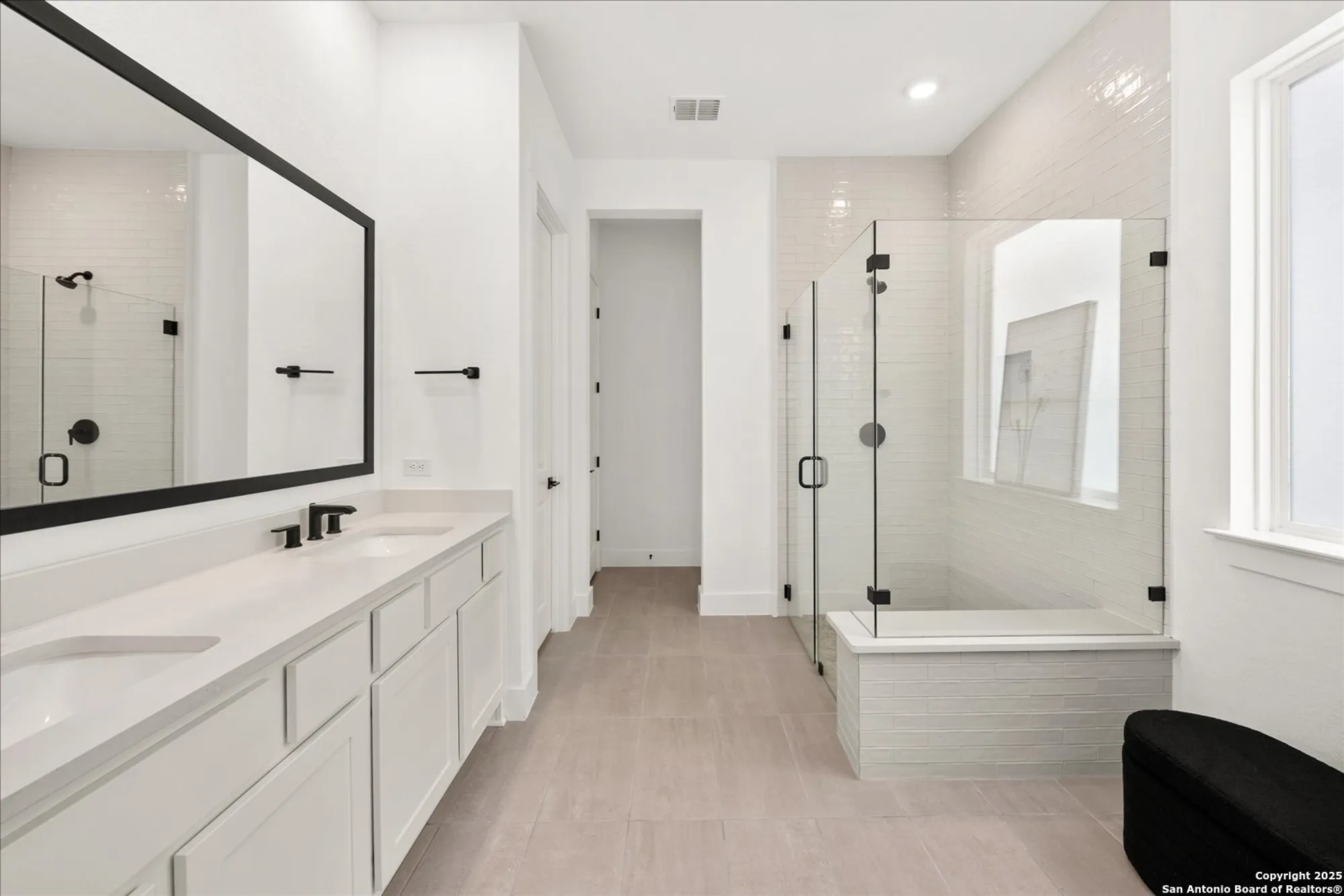 Property Slideshow image 25 of 37 | 241 sentido, Boerne, TX, 78006