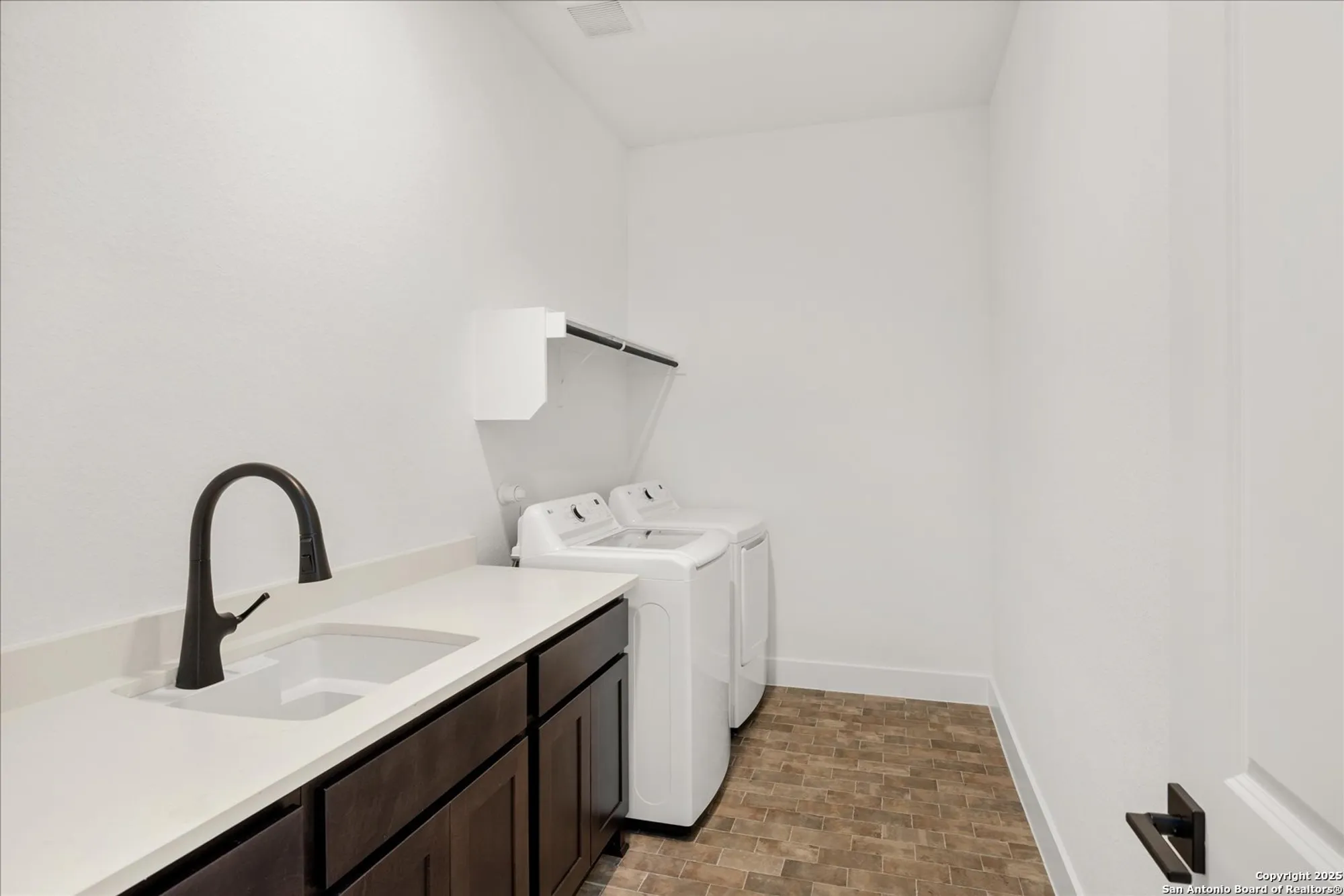 Property Slideshow image 31 of 37 | 241 sentido, Boerne, TX, 78006