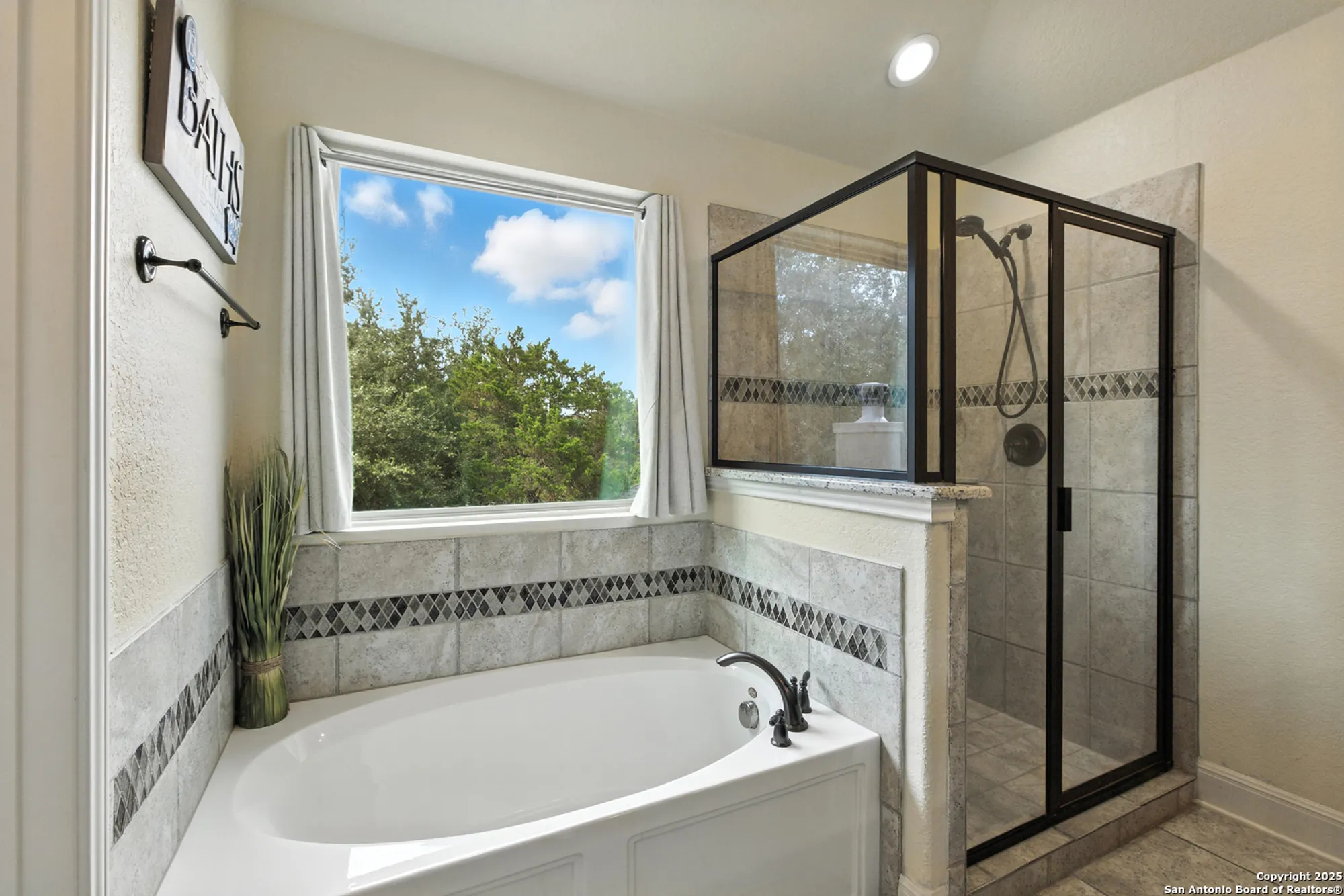 Property Slideshow image 38 of 49 | 2203 bella daisy, San Antonio, TX, 78260