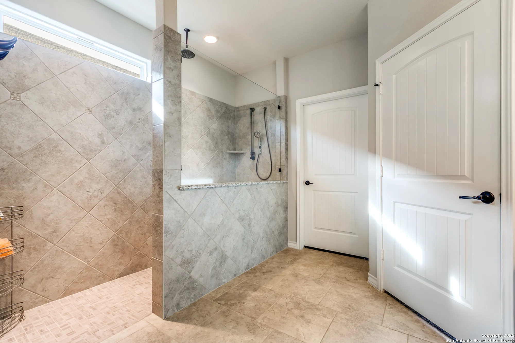 Property Slideshow image 17 of 25 | 3614 denison dm, San Antonio, TX, 78253