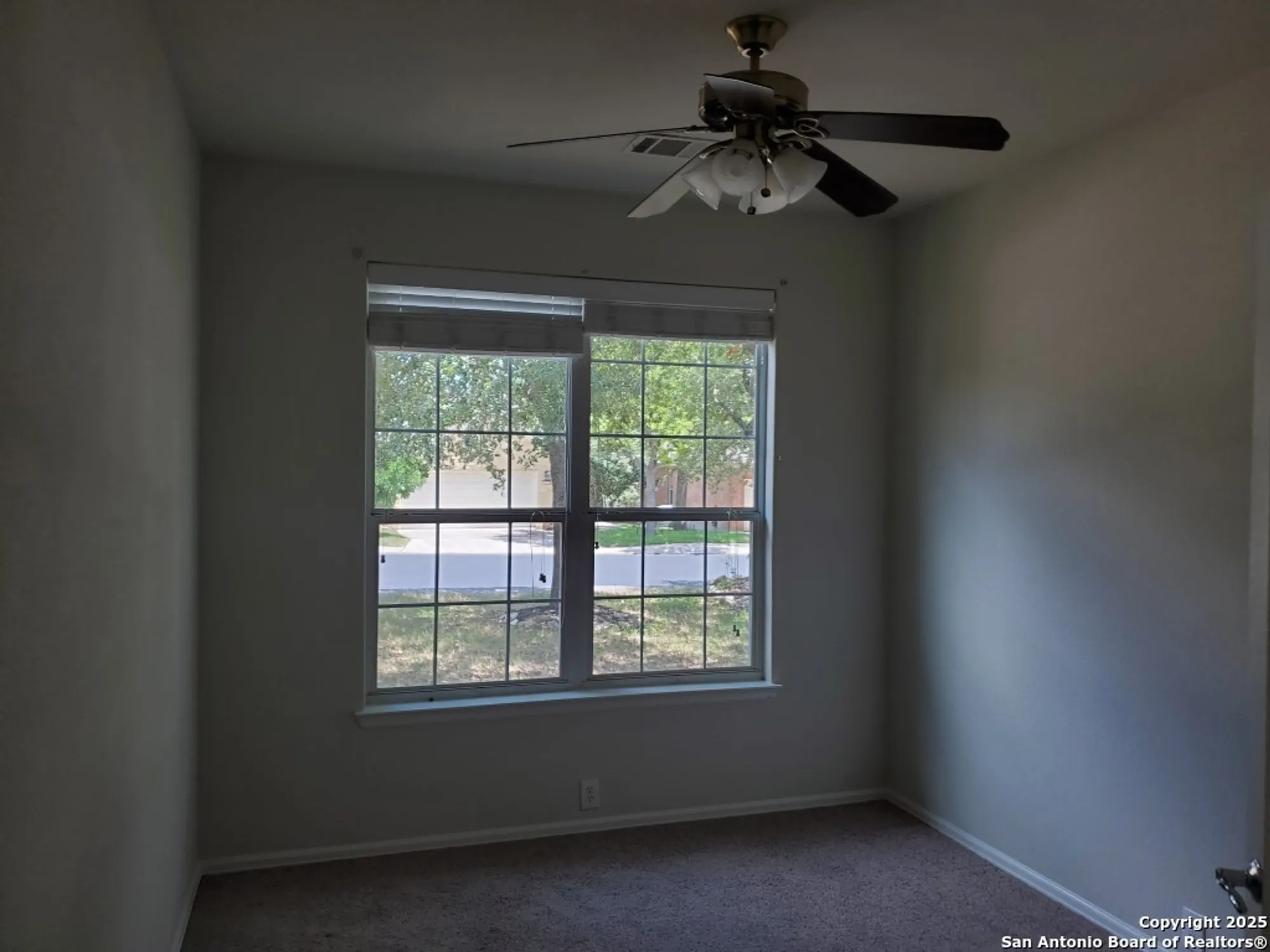 Property Slideshow image 2 of 15 | 12610 cascade hls, San Antonio, TX, 78253