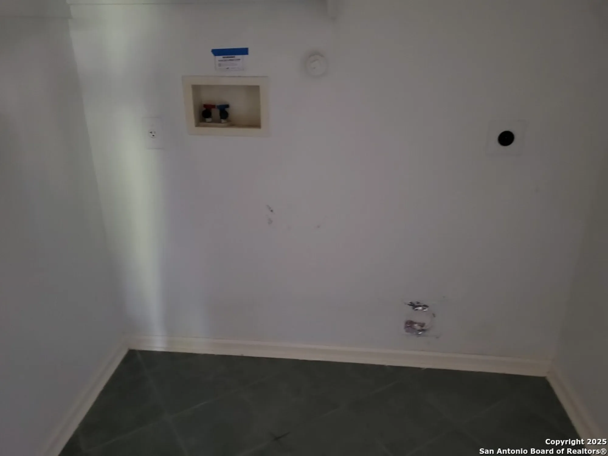 Property Slideshow image 14 of 15 | 12610 cascade hls, San Antonio, TX, 78253