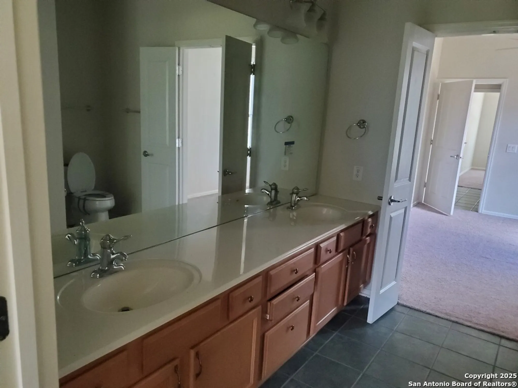 Property Slideshow image 5 of 15 | 12610 cascade hls, San Antonio, TX, 78253