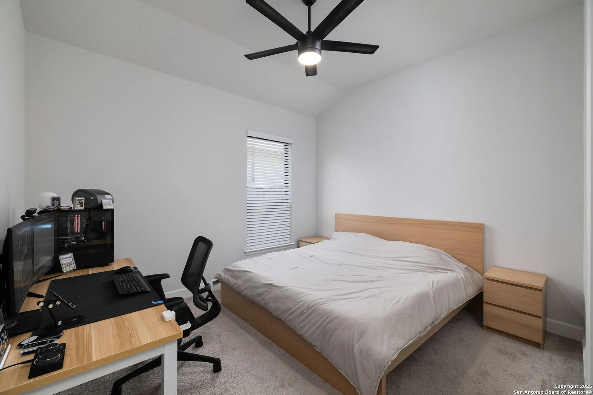 Property Slideshow image 11 of 31 | 613 meade st, New Braunfels, TX, 78132