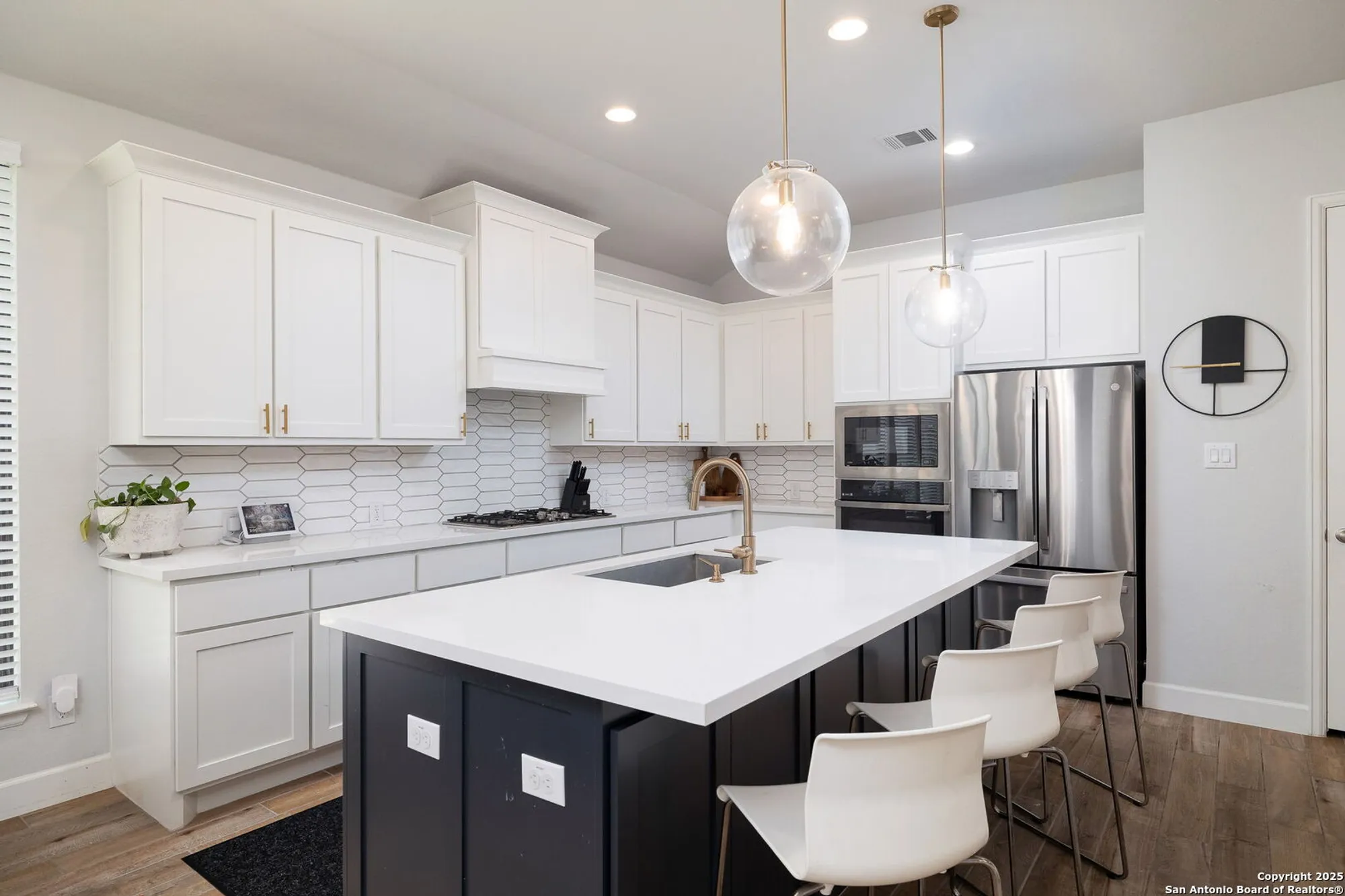 Property Slideshow image 19 of 31 | 613 meade st, New Braunfels, TX, 78132