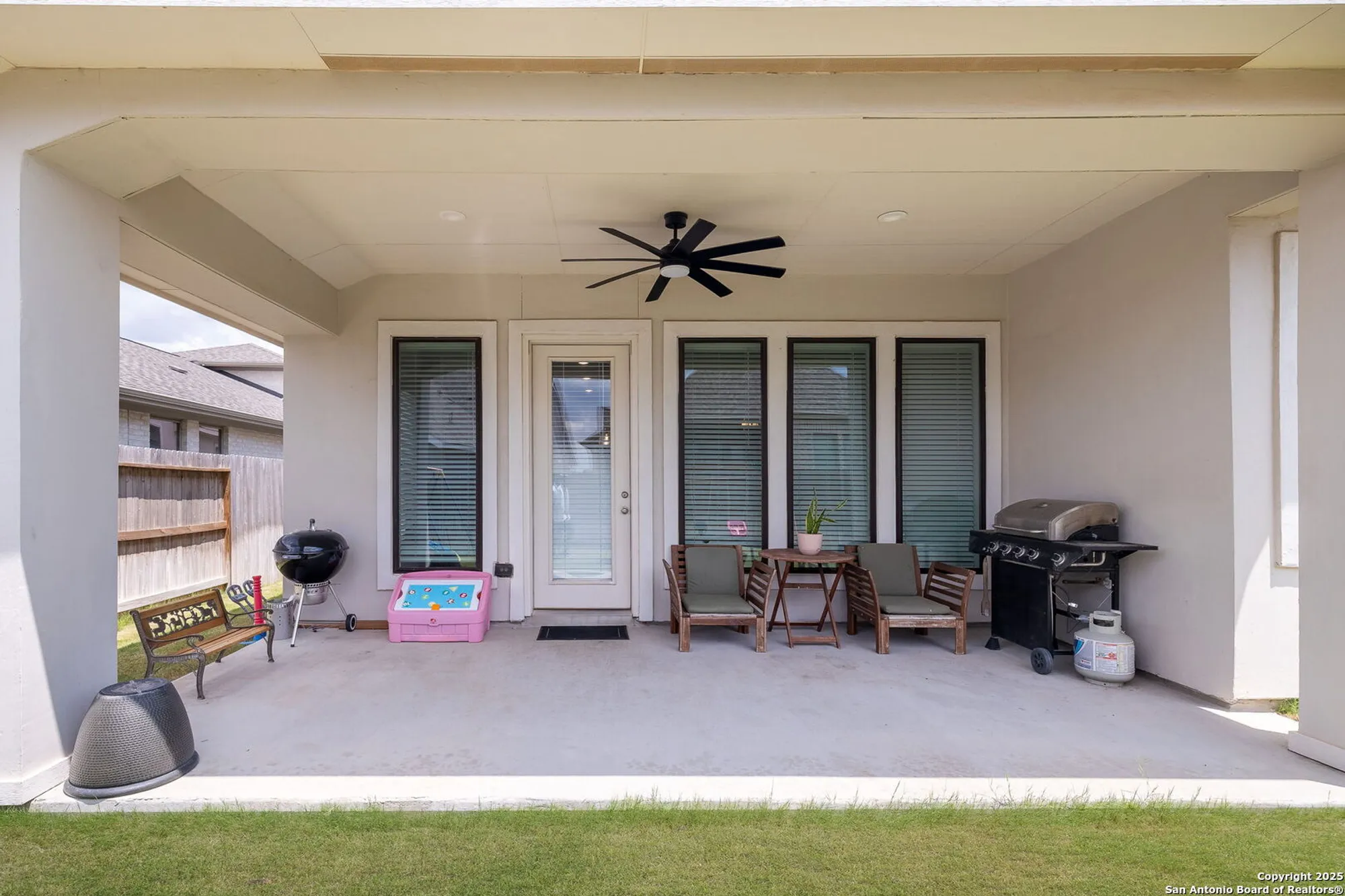 Property Slideshow image 30 of 31 | 613 meade st, New Braunfels, TX, 78132