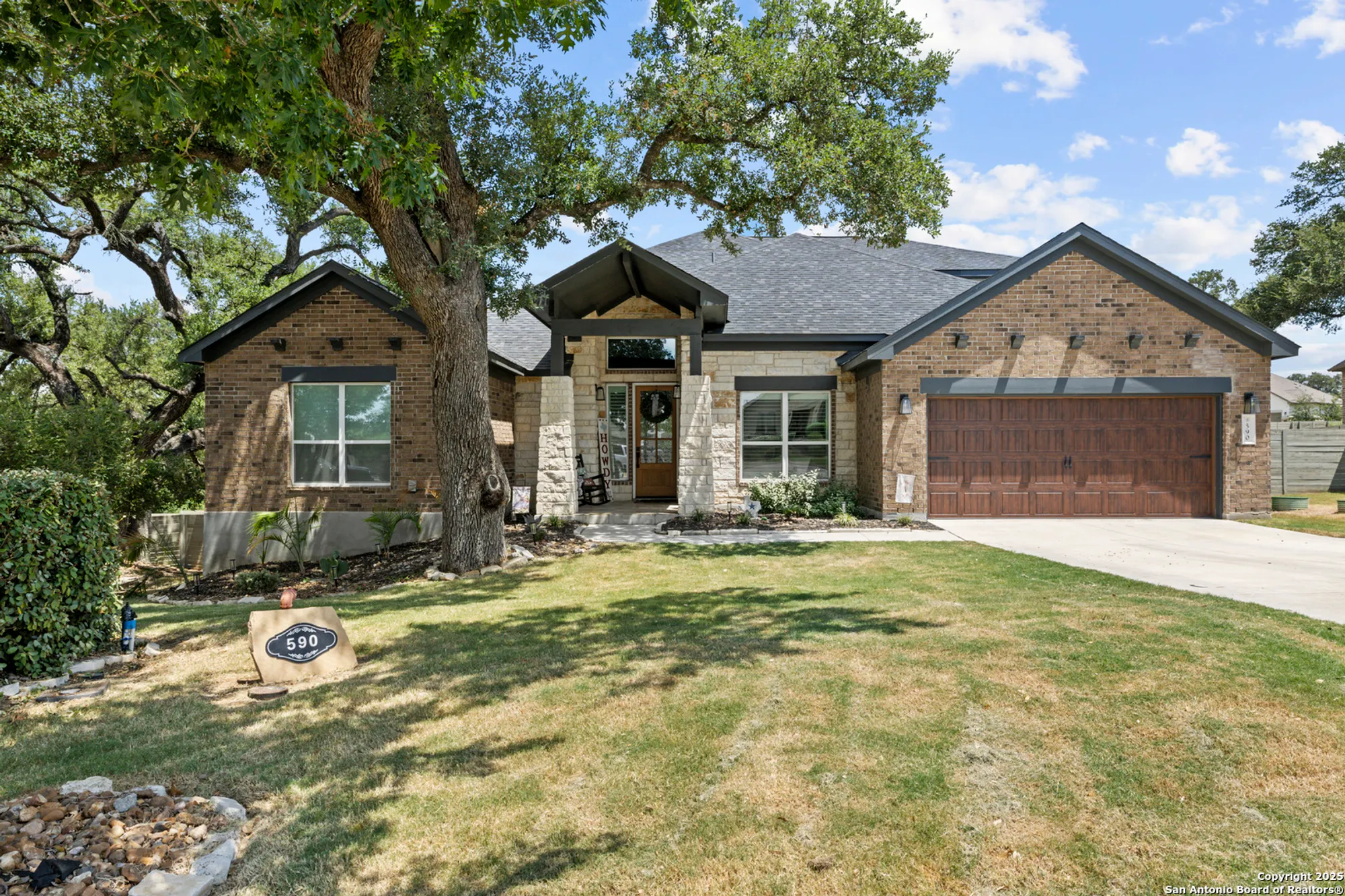 Property Slideshow image 1 of 44 | 590 cloister rd, New Braunfels, TX, 78132