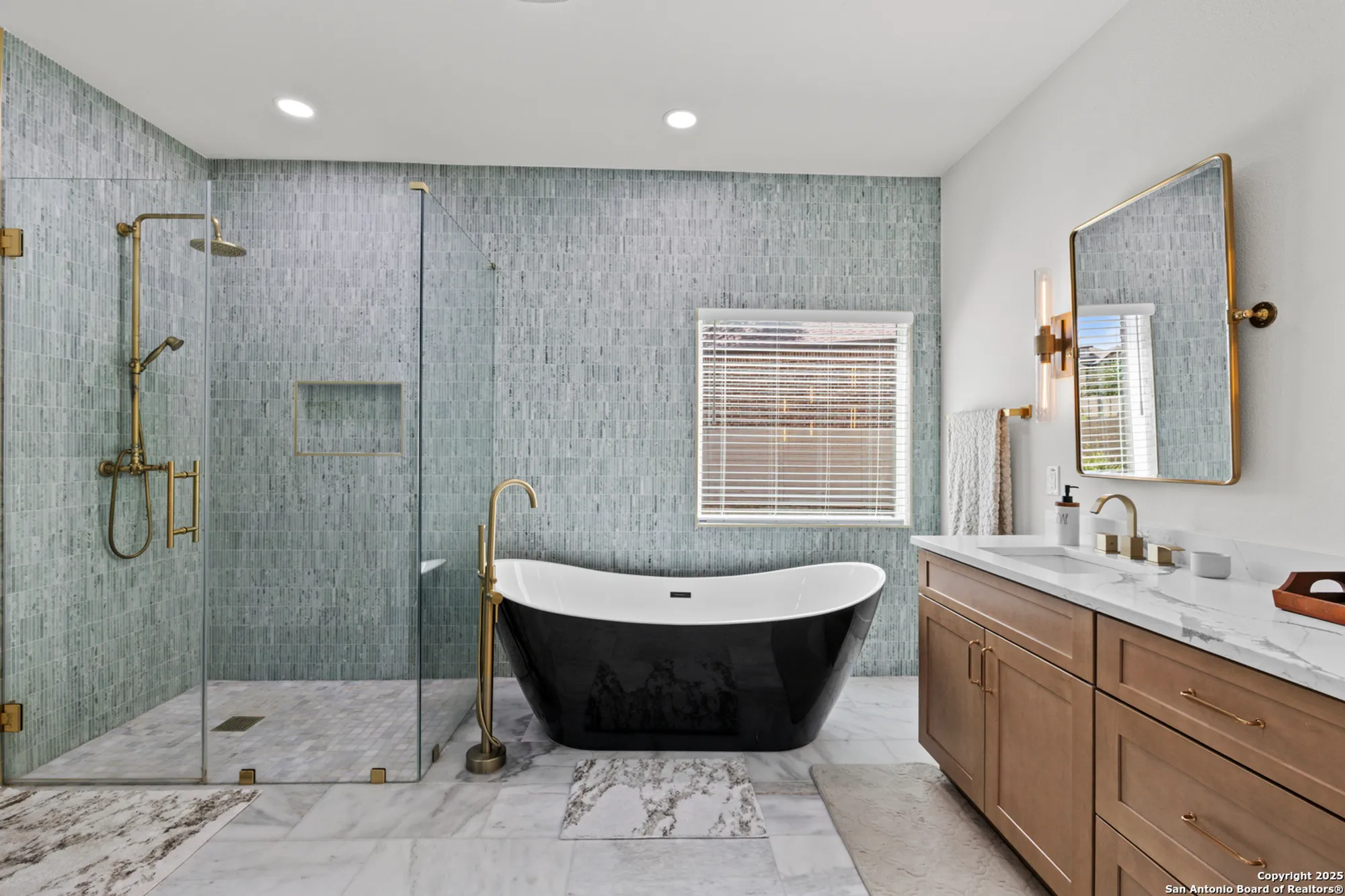 Property Slideshow image 23 of 44 | 590 cloister rd, New Braunfels, TX, 78132