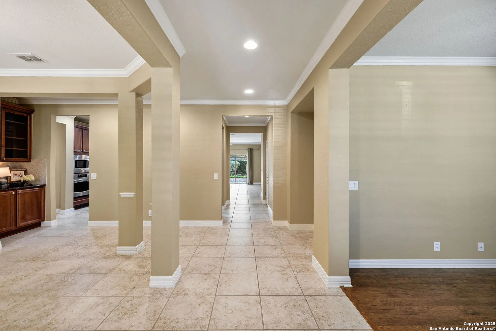 Property Slideshow image 7 of 63 | 12610 lost maples, San Antonio, TX, 78253