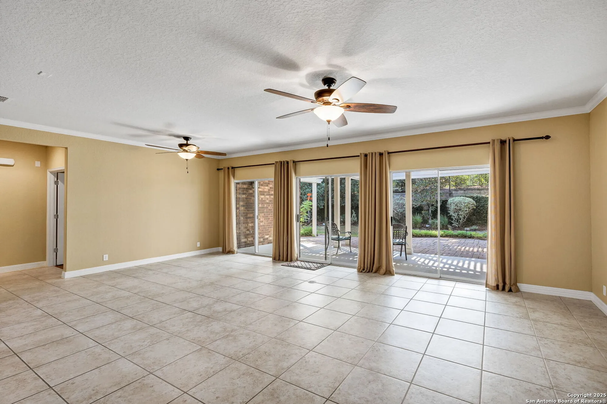 Property Slideshow image 14 of 63 | 12610 lost maples, San Antonio, TX, 78253