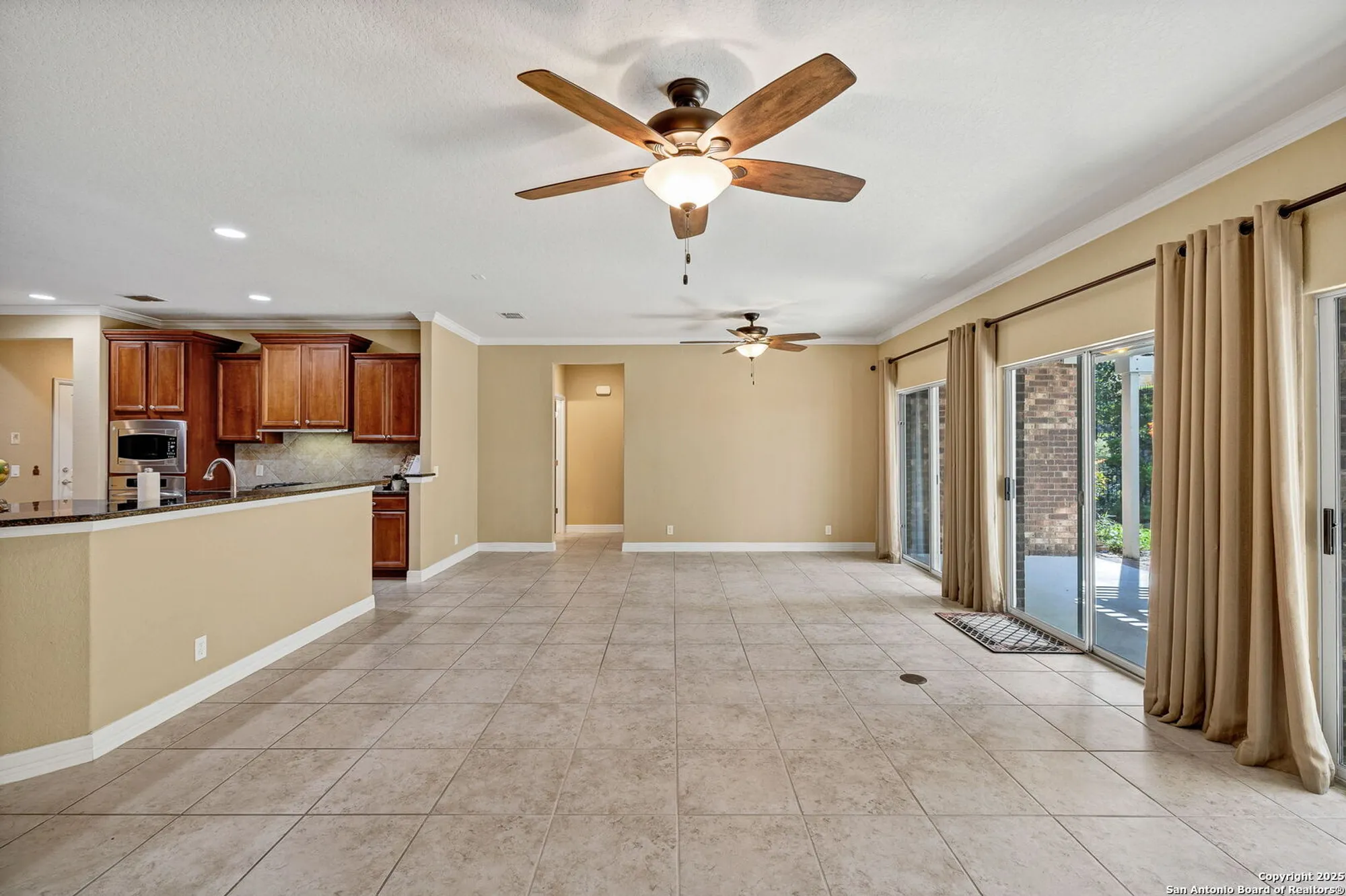 Property Slideshow image 15 of 63 | 12610 lost maples, San Antonio, TX, 78253