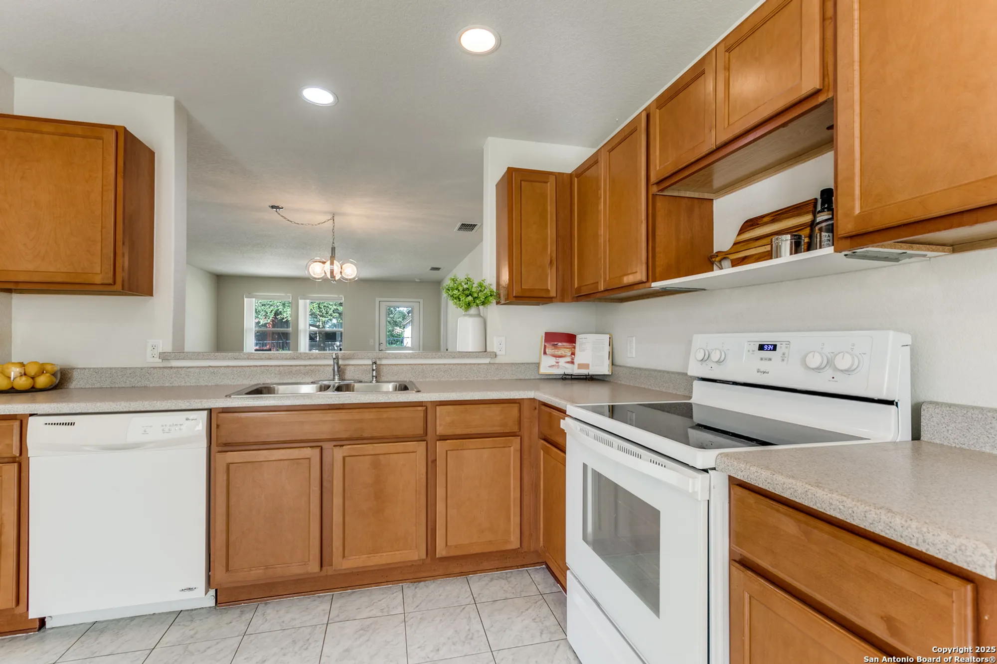 Property Slideshow image 9 of 24 | 12926 cedar fly, San Antonio, TX, 78253