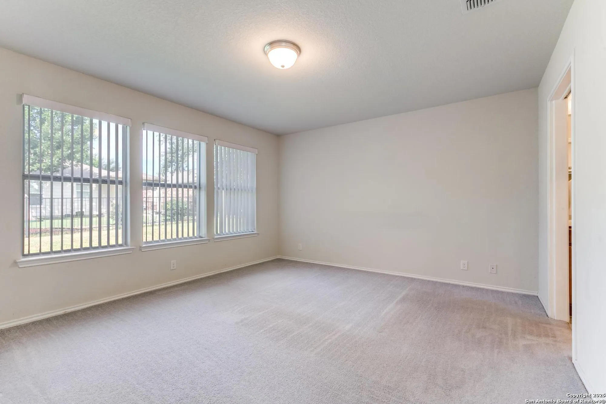 Property Slideshow image 11 of 24 | 12926 cedar fly, San Antonio, TX, 78253