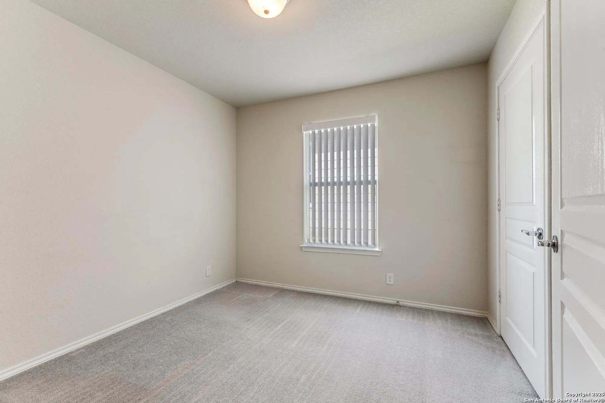 Property Slideshow image 13 of 24 | 12926 cedar fly, San Antonio, TX, 78253