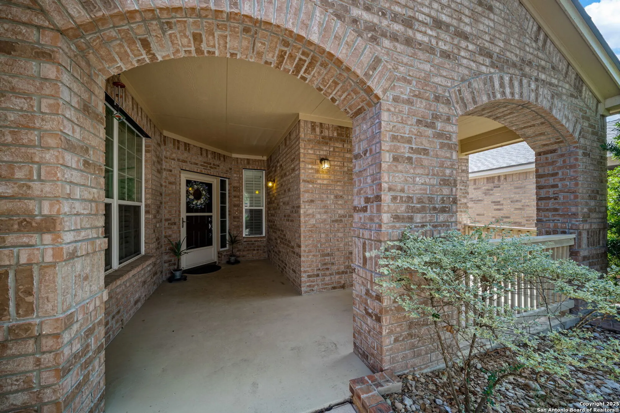 Property Slideshow image 4 of 27 | 4522 jarrell, San Antonio, TX, 78253